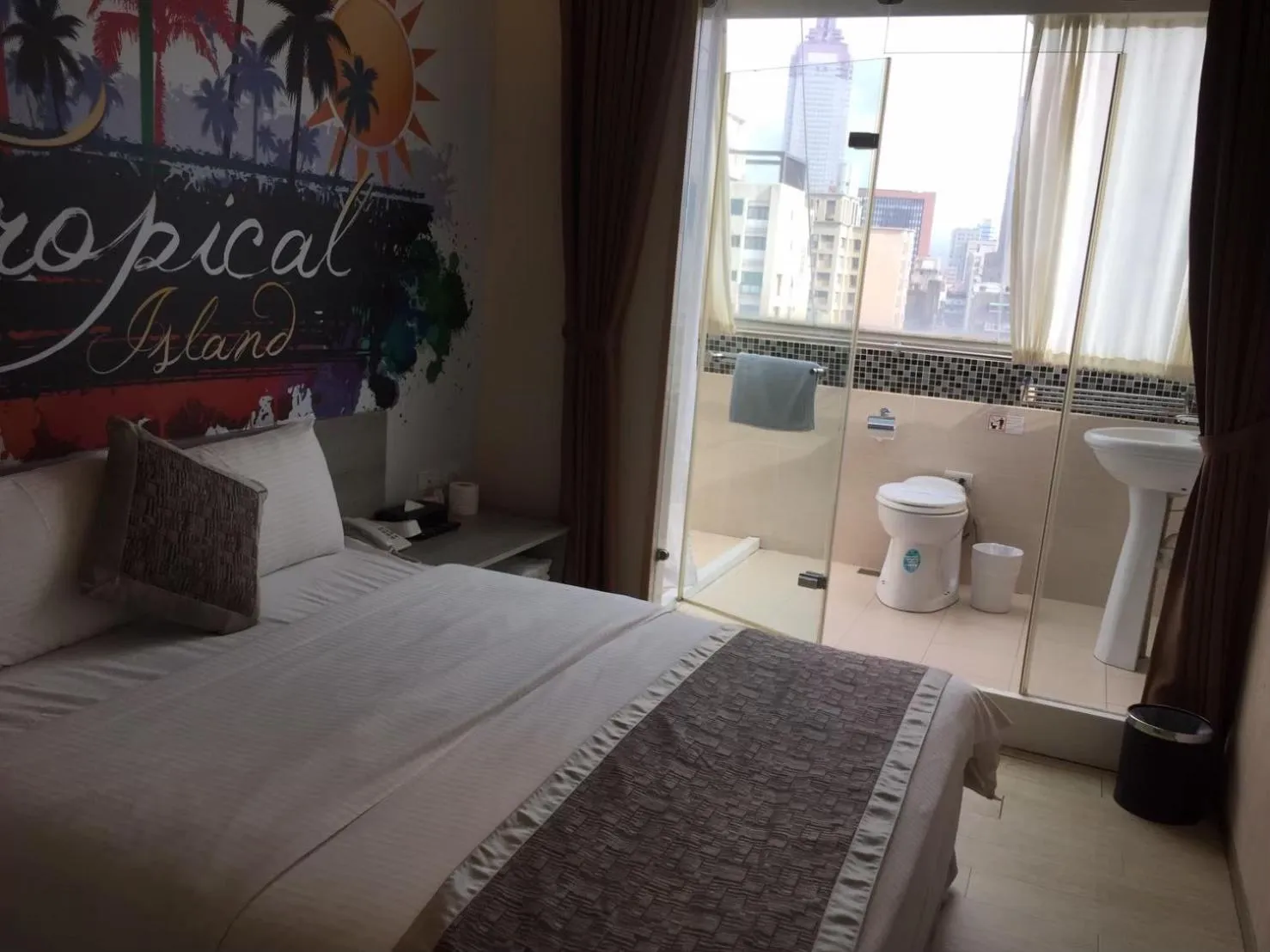 Deluxe Double Room in I Play Inn TP