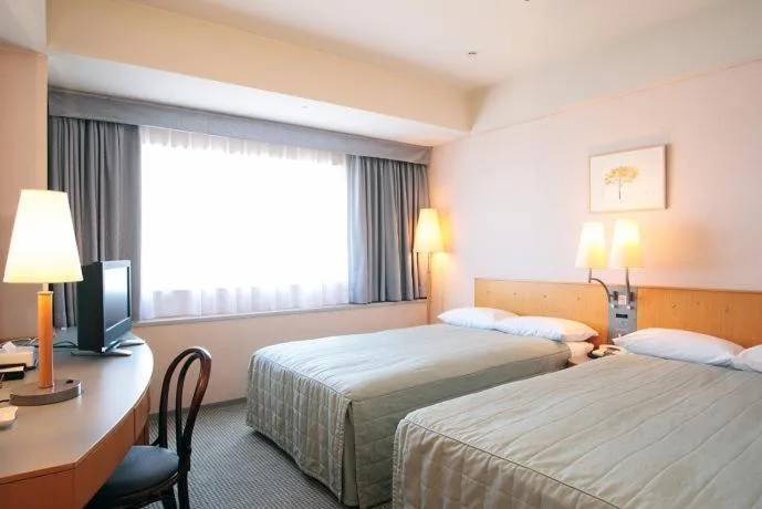 Standard Twin Room - Non-Smoking in Yokohama Techno Tower Hotel