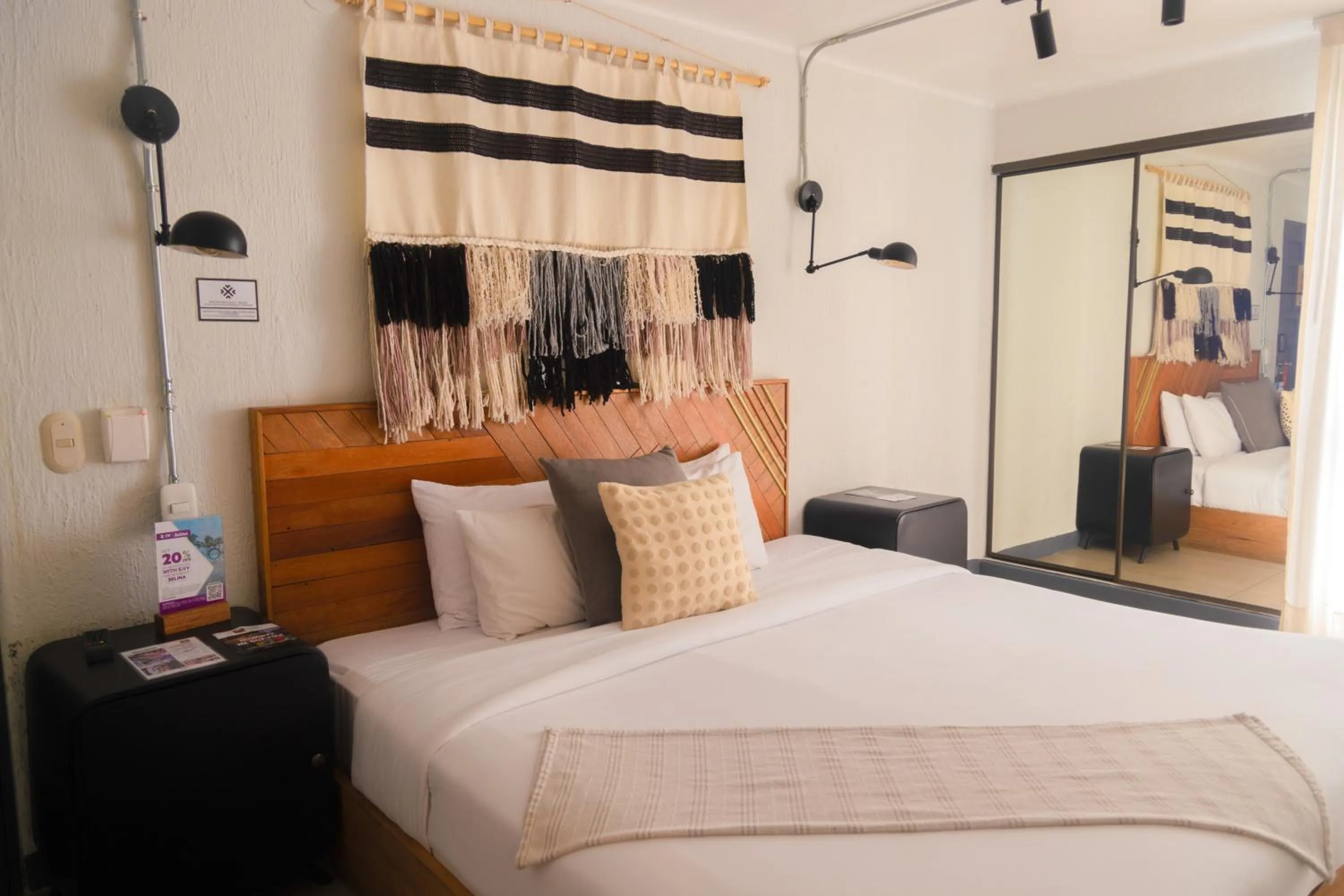 Economy Double Room with Private Bathroom in NAIA Miraflores Lima