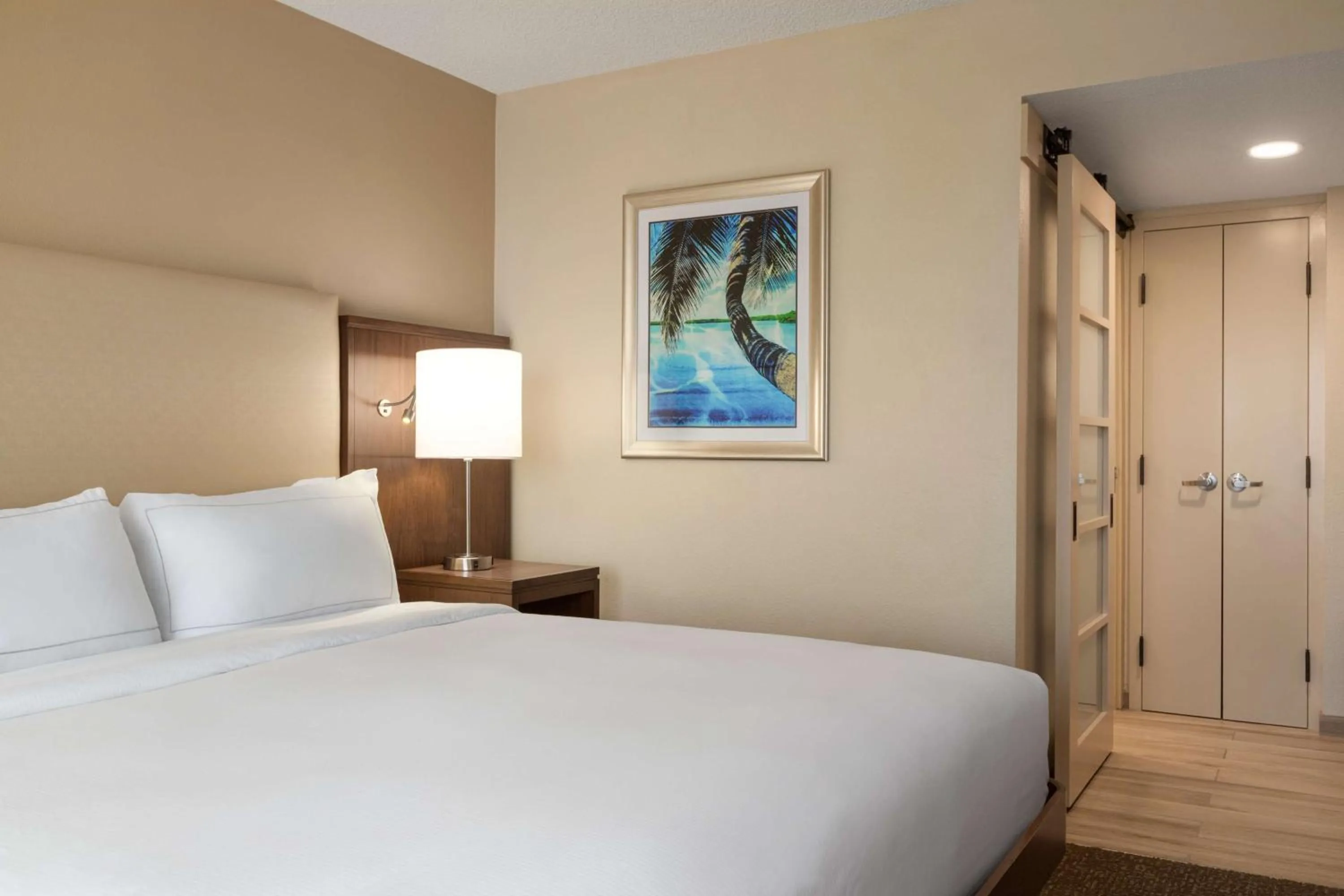 King Room with Pool View in Crowne Plaza Hotel Fort Myers at Bell Tower Shops, an IHG Hotel