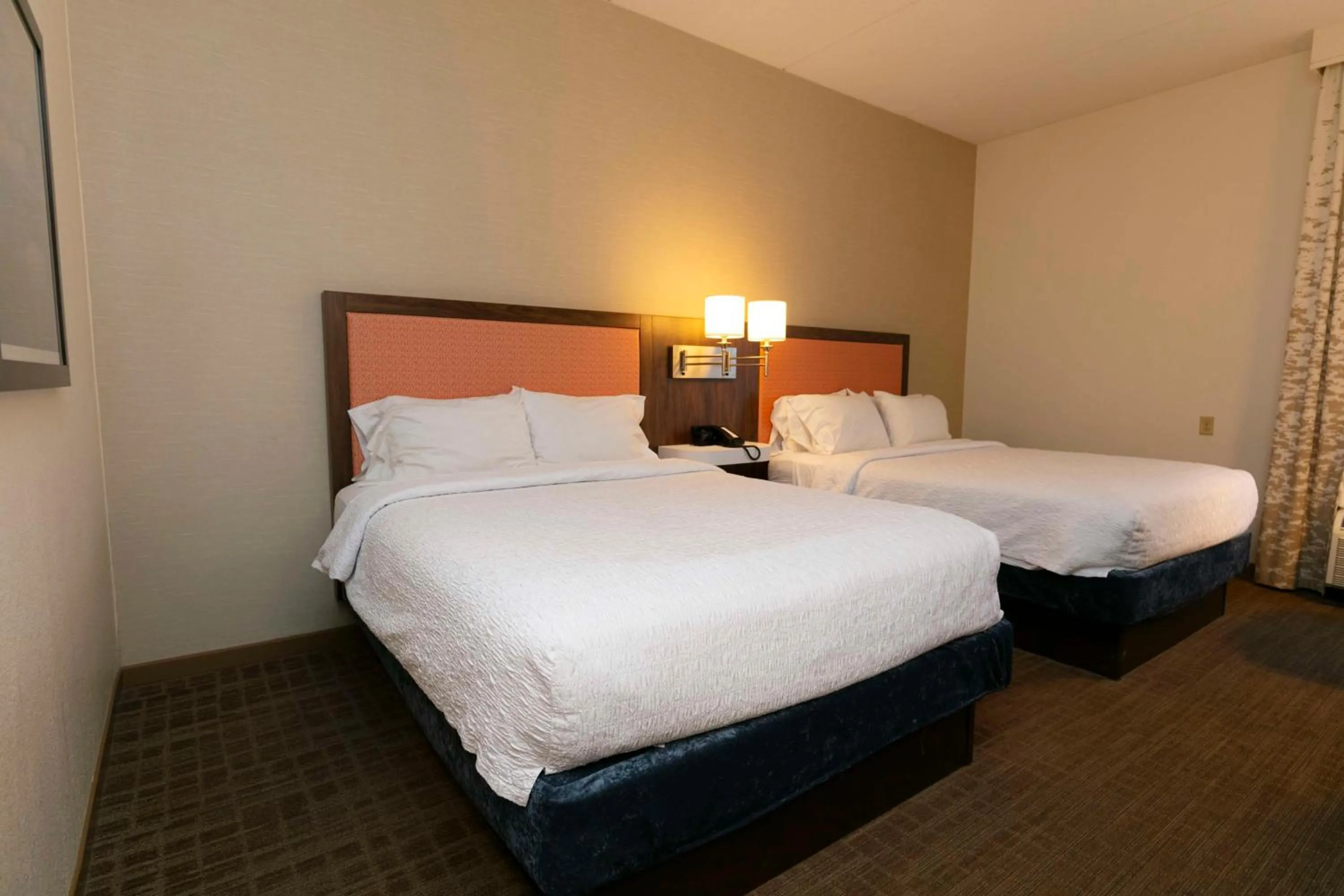 Deluxe Double Room with Two Double Beds in Hampton Inn Scranton at Montage Mountain