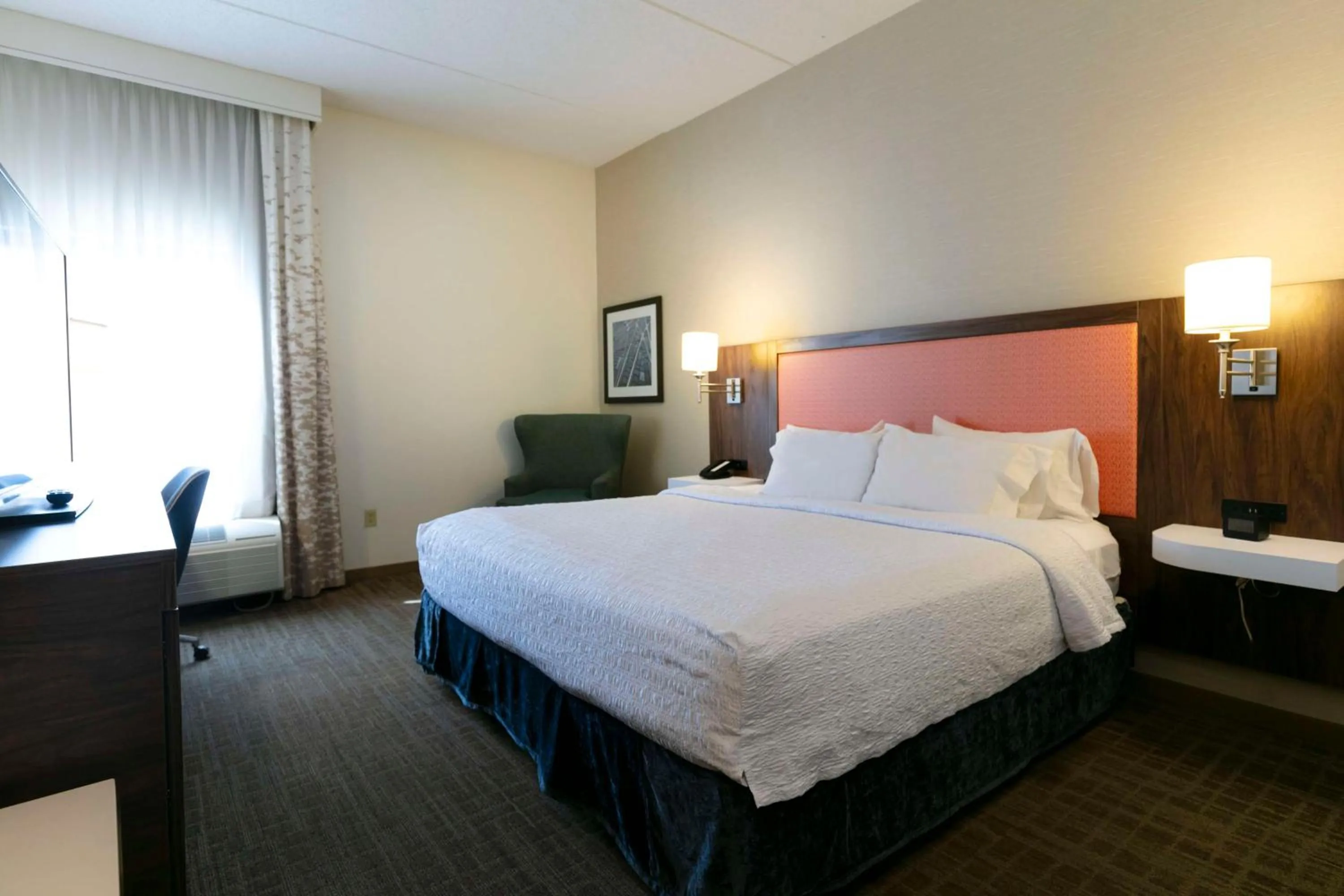 King Room - Mobility Access/Non-Smoking in Hampton Inn Scranton at Montage Mountain