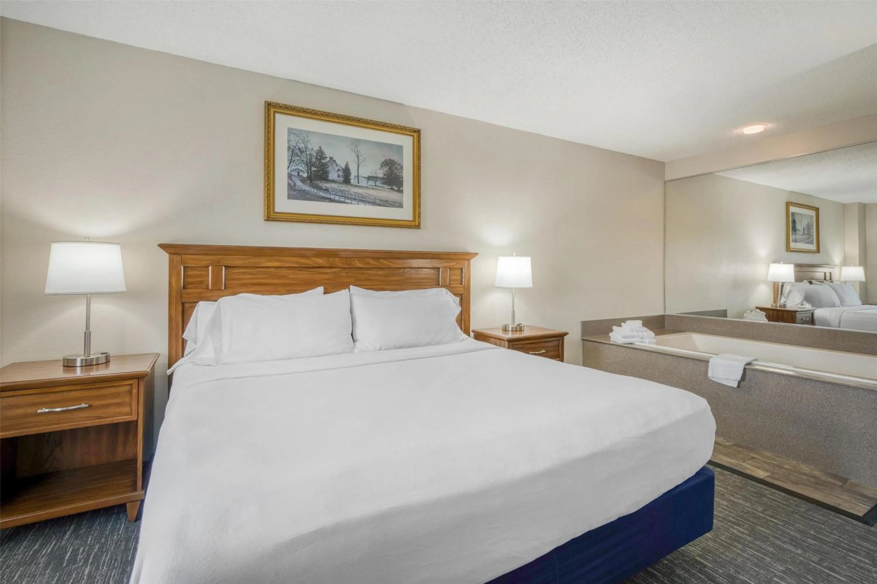King Room with Sofa Bed and Spa Bath in SureStay Plus Hotel by Best Western Elizabethtown Hershey