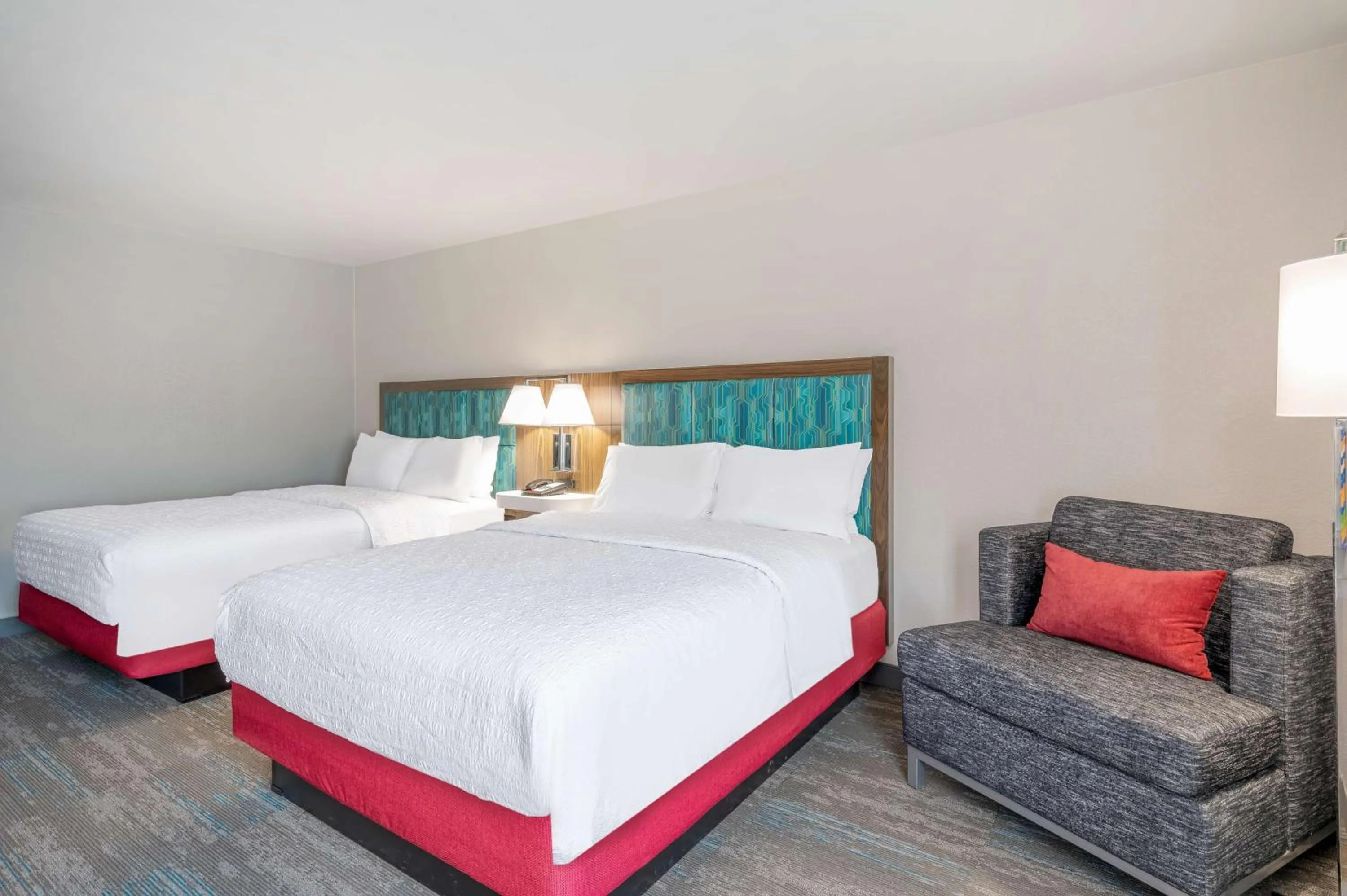 Queen Room with Two Queen Beds - Hearing Access/Non-Smoking in Hampton Inn New Philadelphia