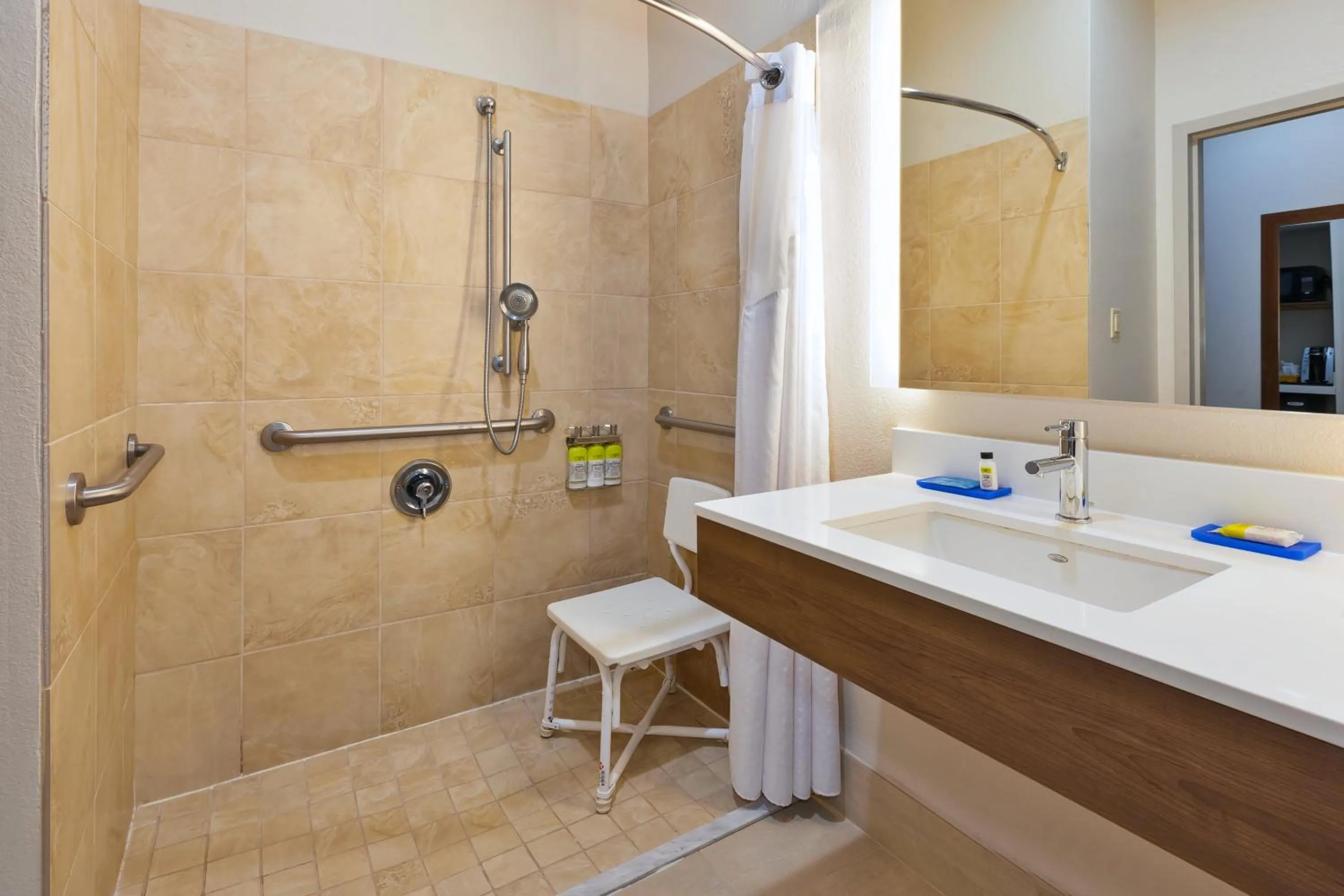 Standard Queen Room with Two Queen Beds and Mobility Accessible Roll-In Shower in Holiday Inn Express & Suites Dayton South Franklin by IHG