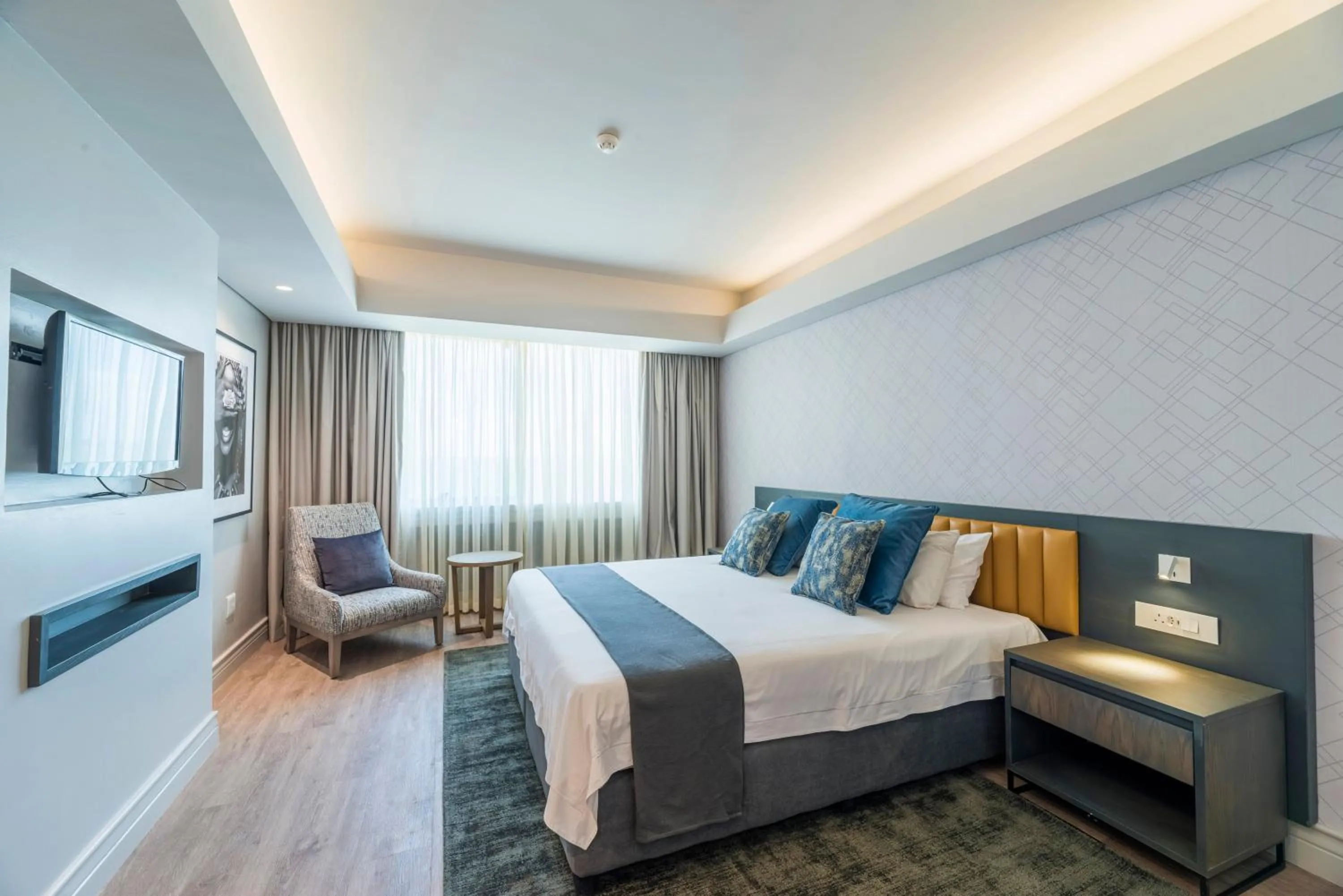 Luxury Double Room - Towers in Rainbow Towers Hotel & Conference Centre