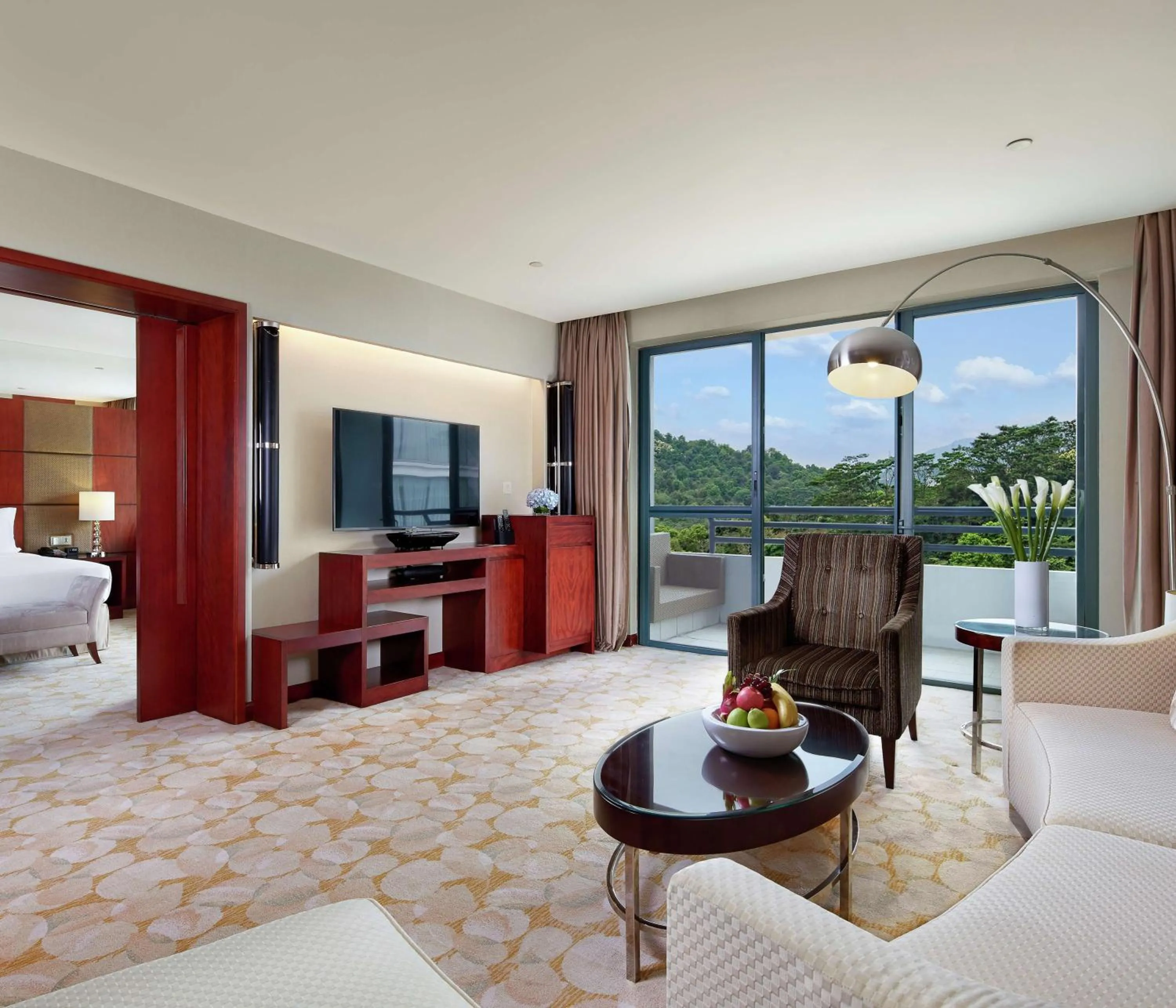 One-Bedroom King Suite with Balcony - single occupancy in Hilton Guangzhou Science City
