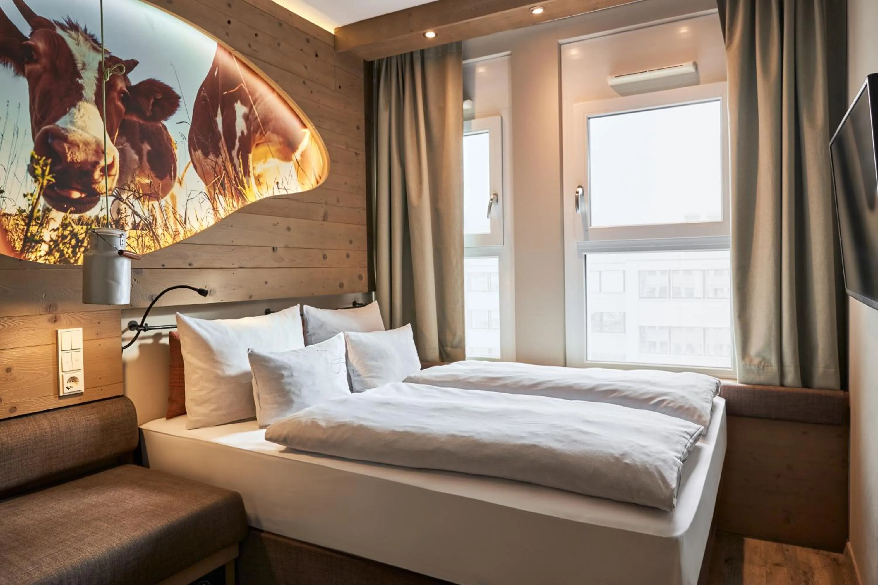 Double Room (Cozy Alm) in Cocoon Hauptbahnhof