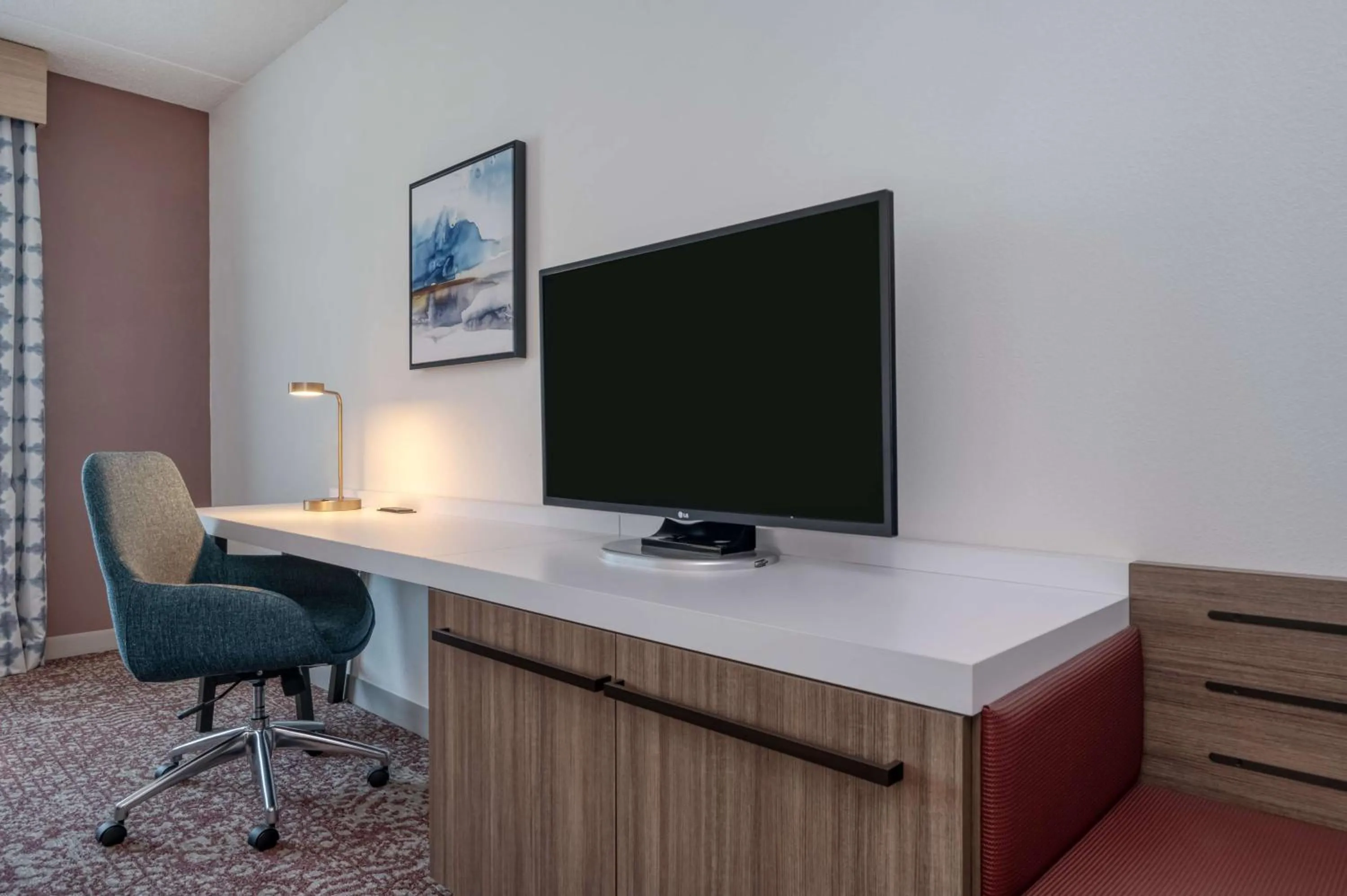 Queen Room with Two Queen Beds in Hilton Garden Inn Clarksburg