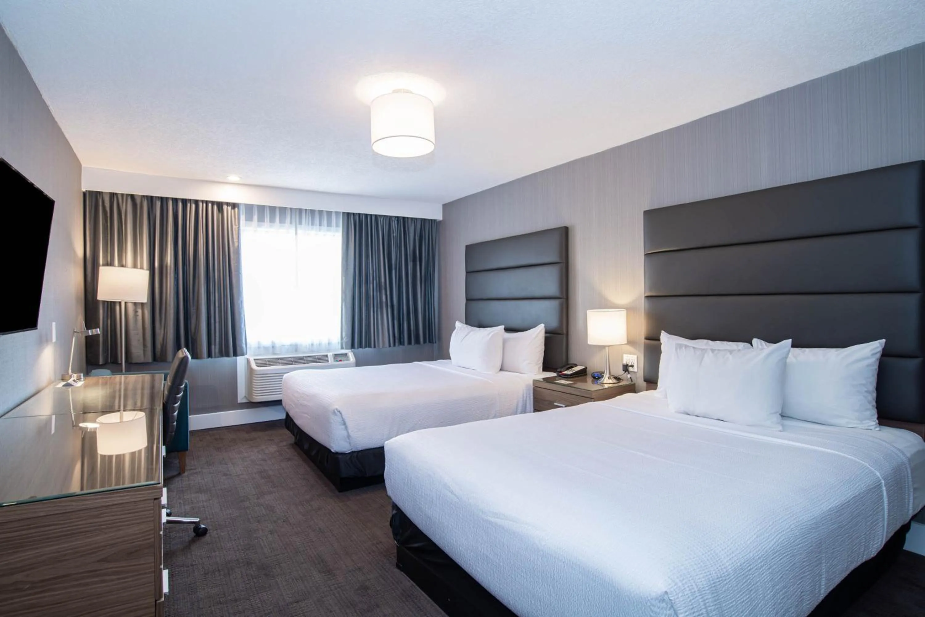 Standard Room, 2 Queen Beds in Sandman Hotel Edmonton West