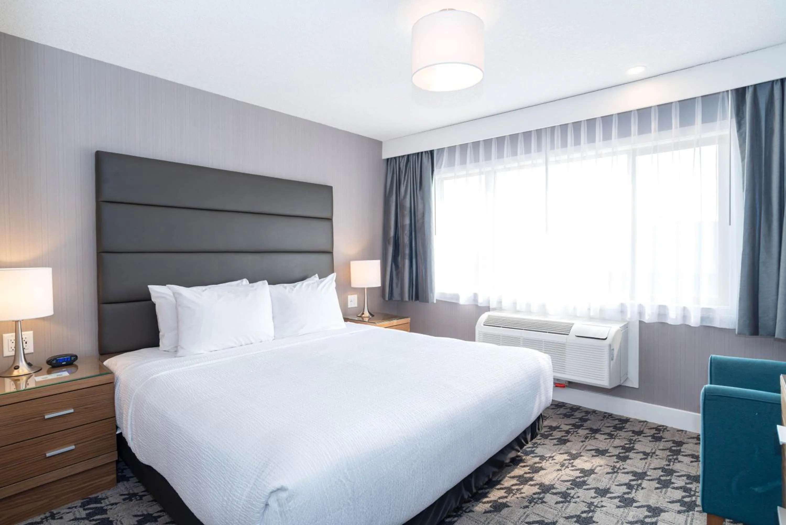 Standard Suite, 1 King Bed, Sofa Bed, Kitchenette in Sandman Hotel Edmonton West