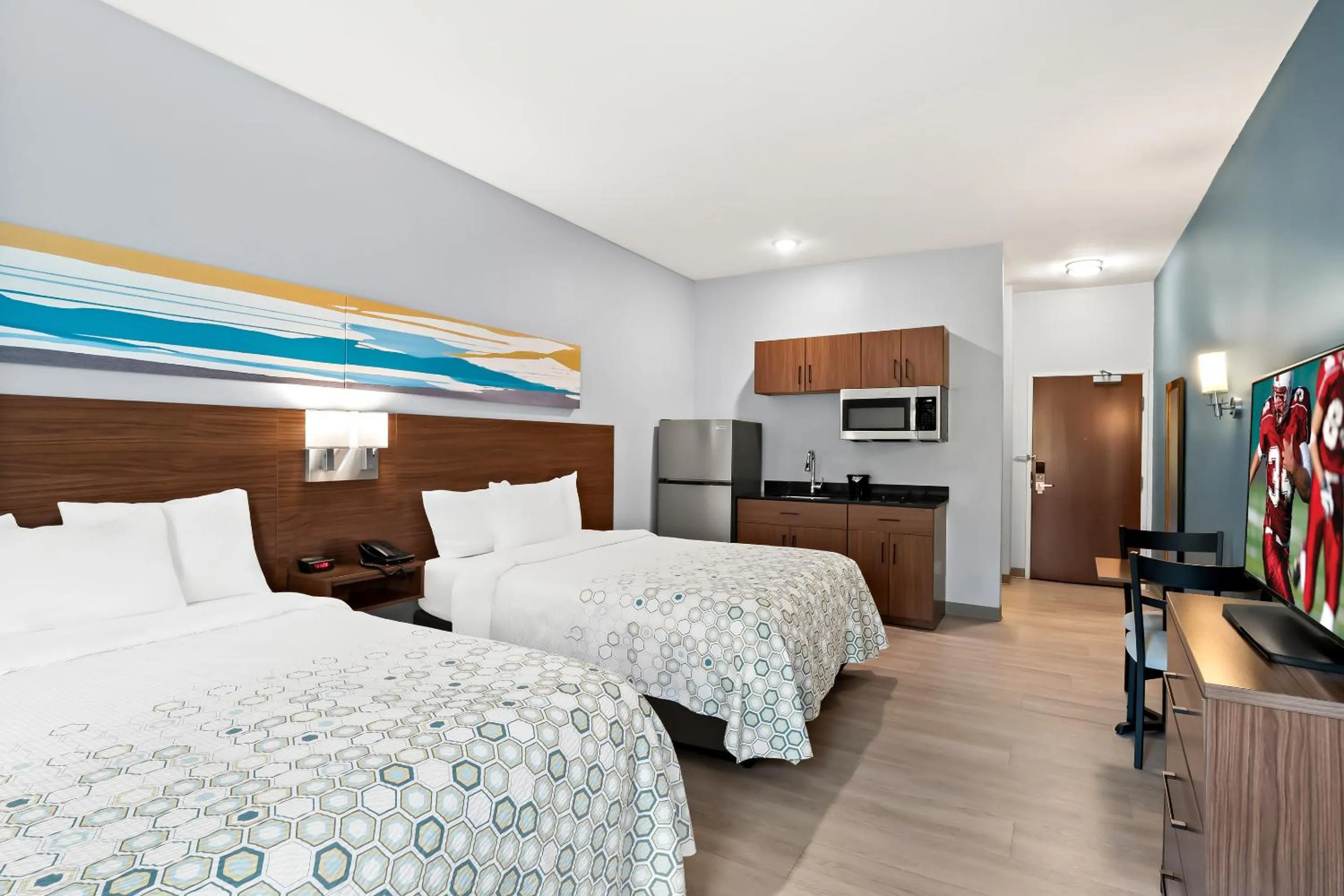 Studio Room with Two Queen Beds Non-Smoking in HomeTowne Studios by Red Roof East Lansing - Okemos