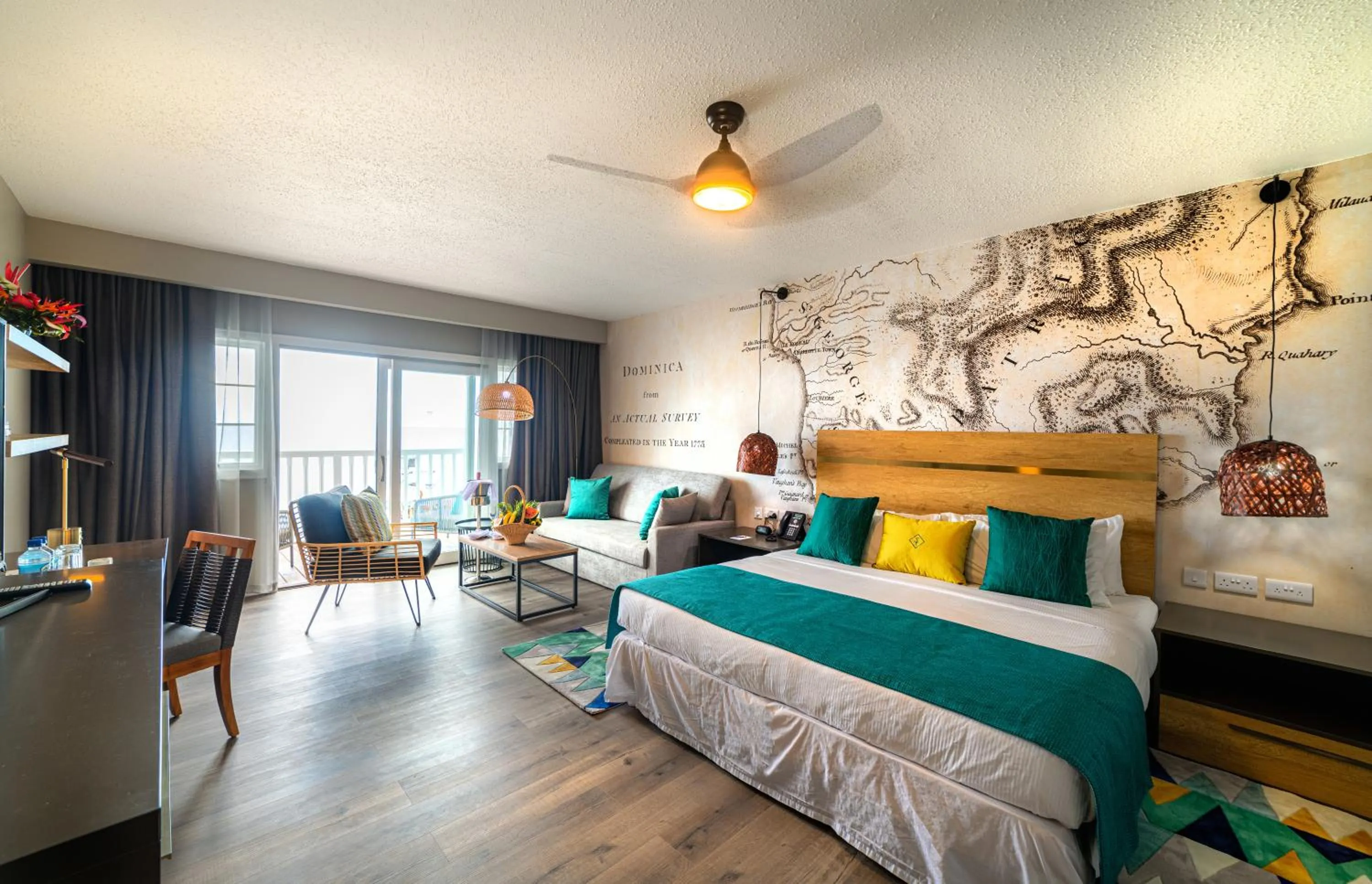 Deluxe Oceanfront King in Fort Young Hotel