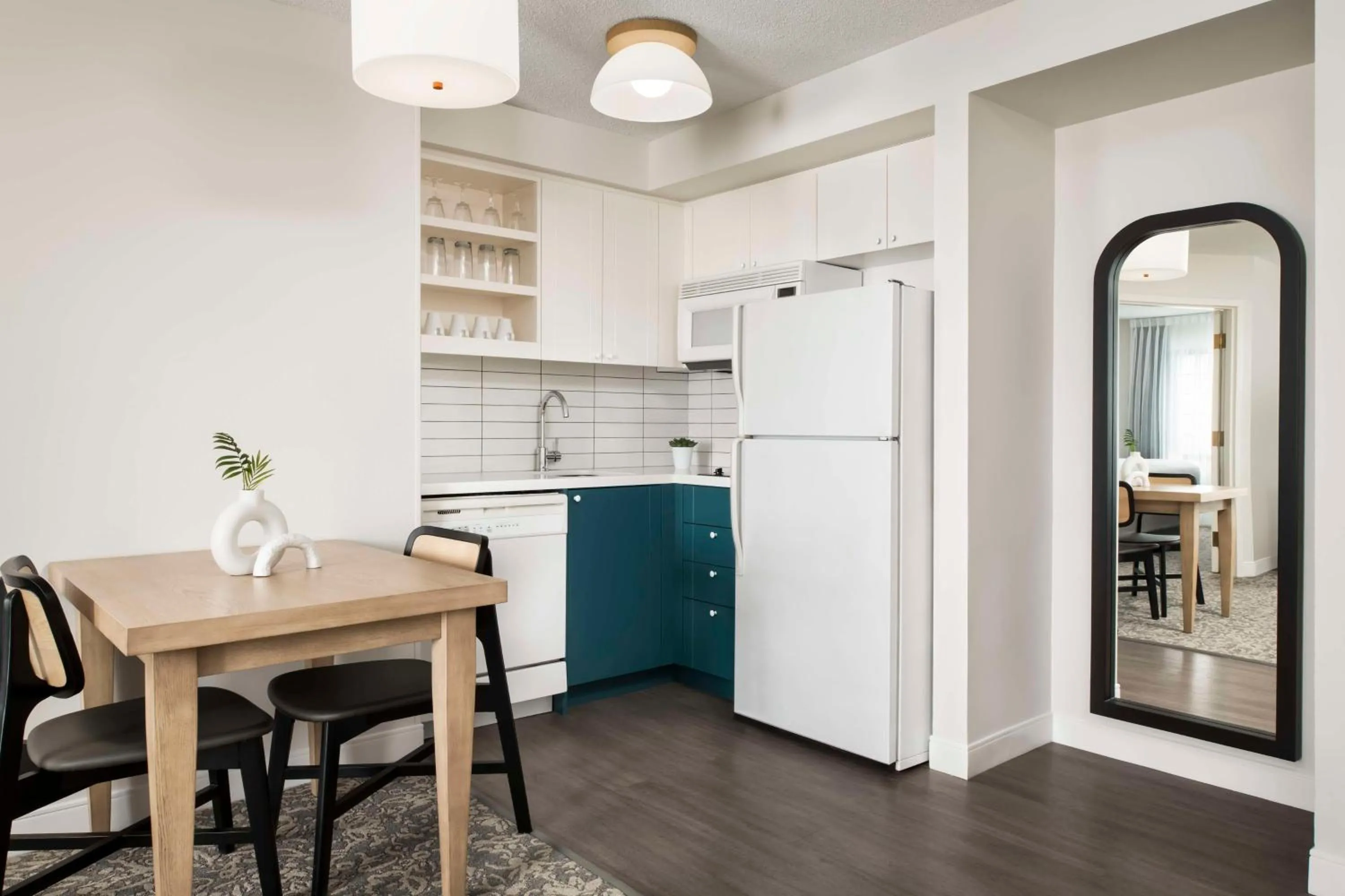 One-Bedroom Queen Suite in Sonesta ES Suites Toronto Markham