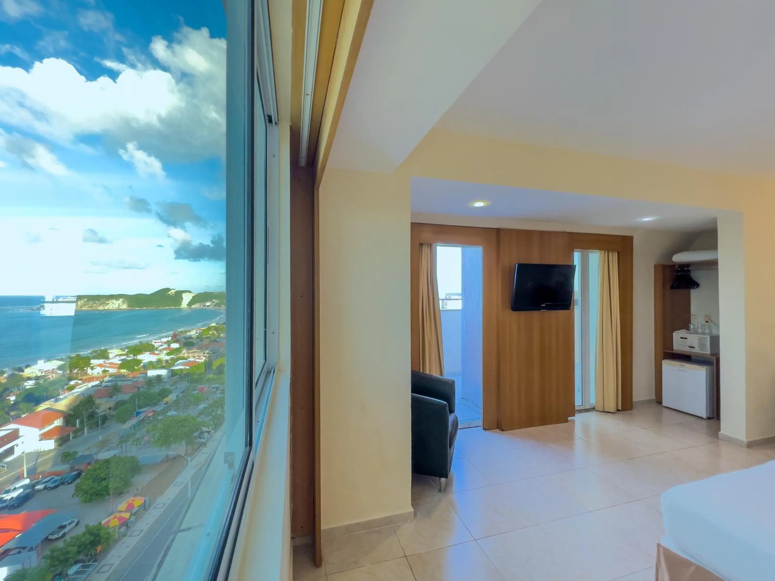 Deluxe Room with Sea View and Balcony in Praiamar Express Hotel