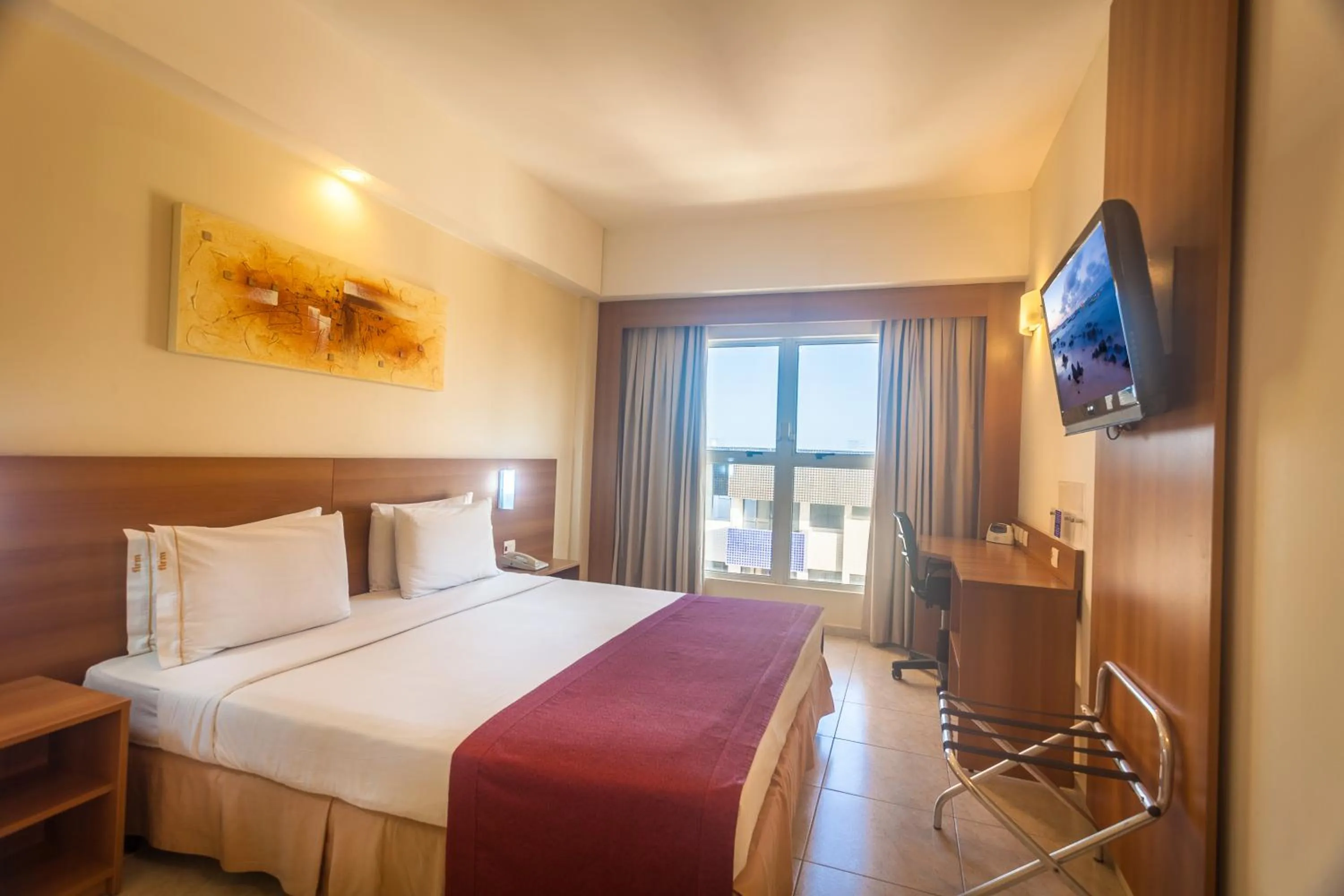 Standard King Room in Praiamar Express Hotel