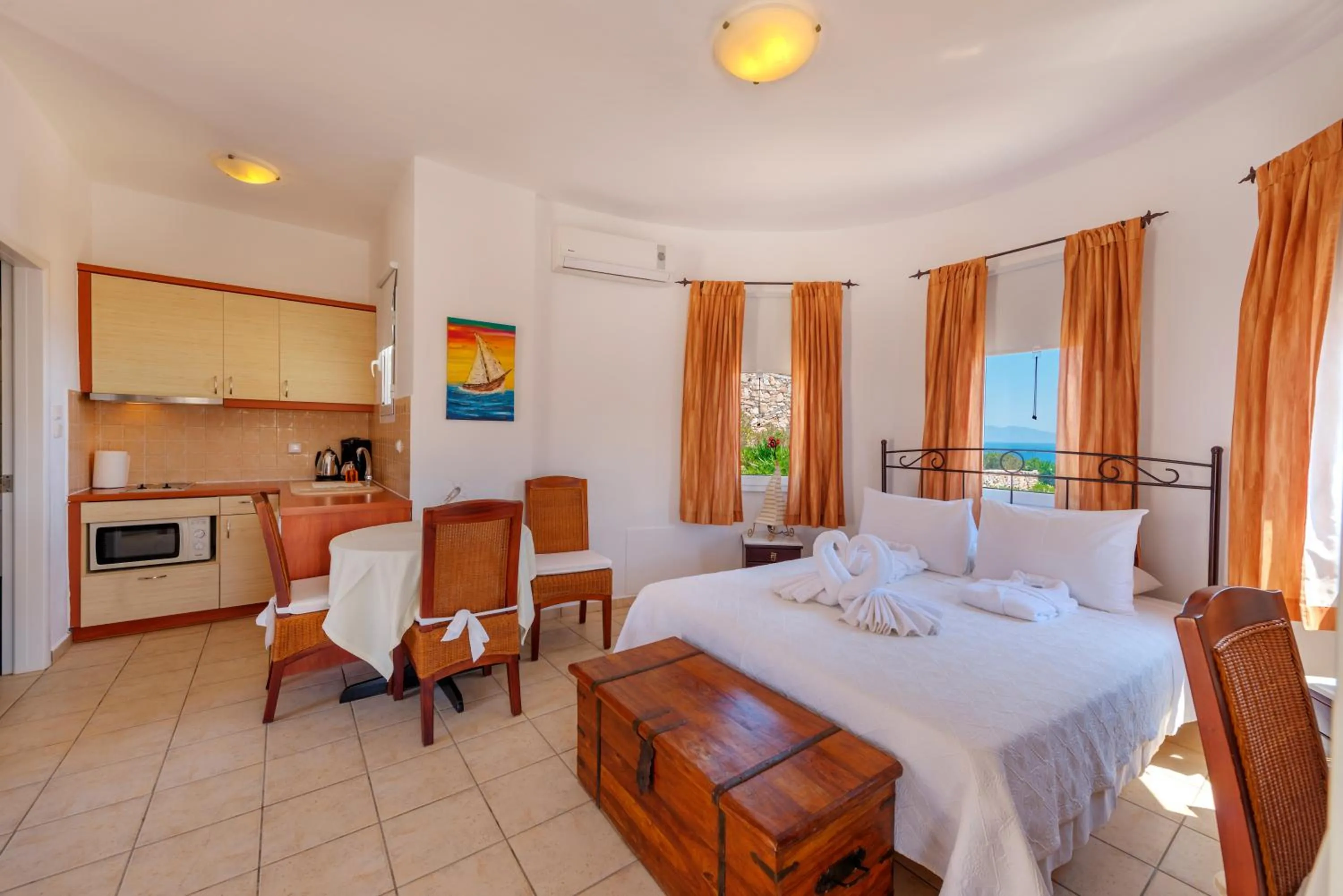 Superior Classic Suite with Sea View in Sunrise Beach Suites