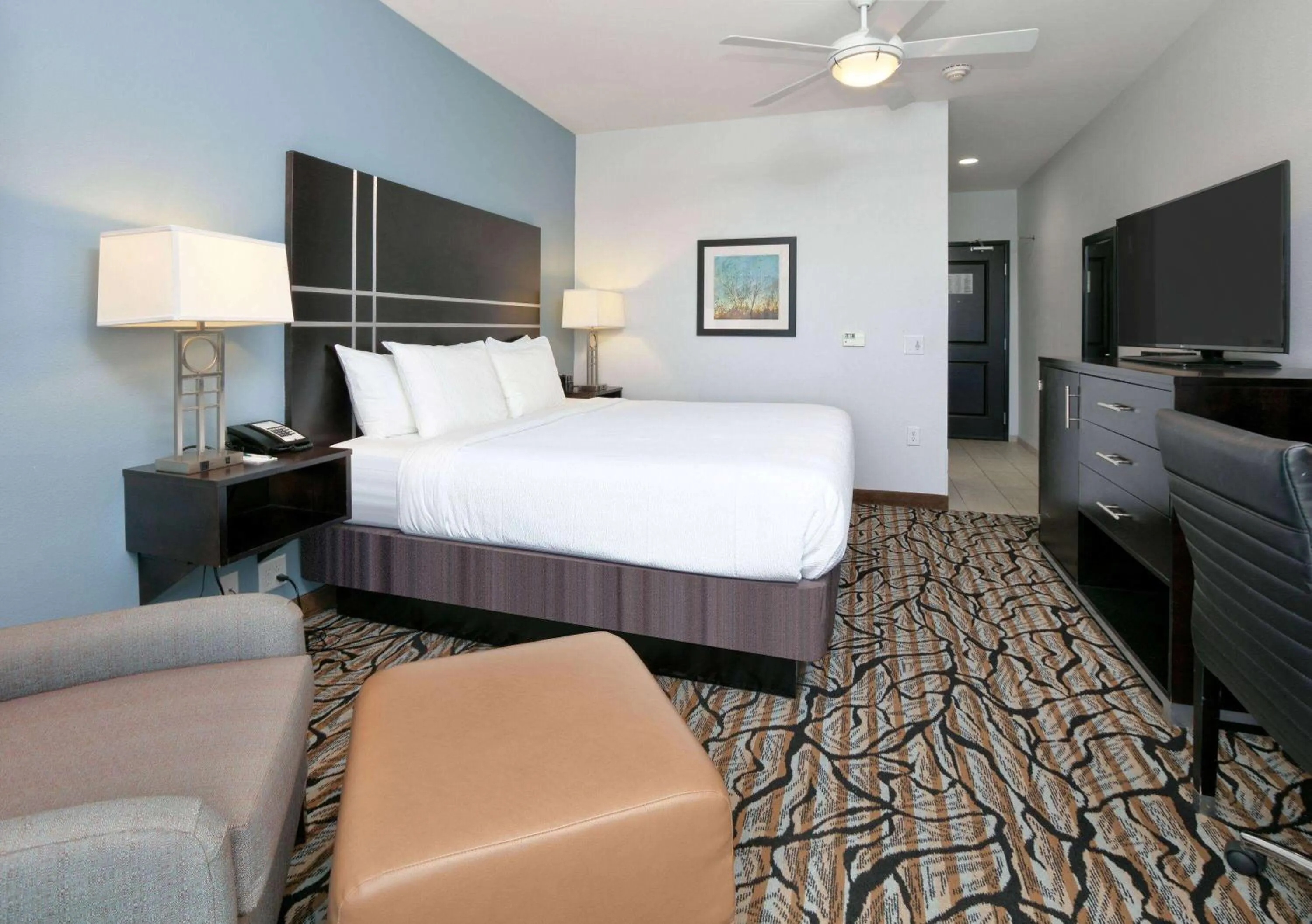 King Room - Non-Smoking in La Quinta Inn & Suites by Wyndham Lubbock Southwest