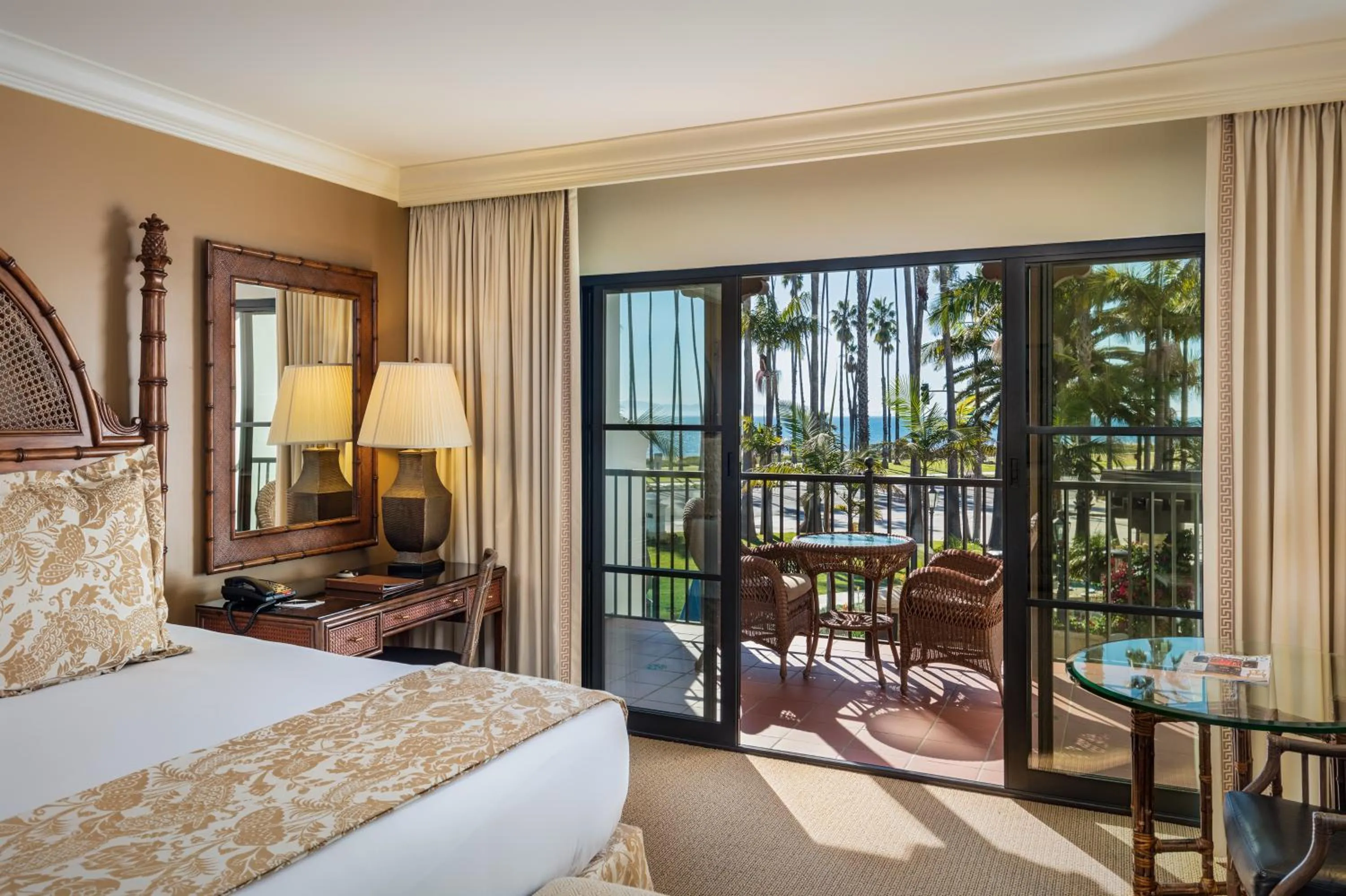 King Room with Ocean View in Santa Barbara Inn