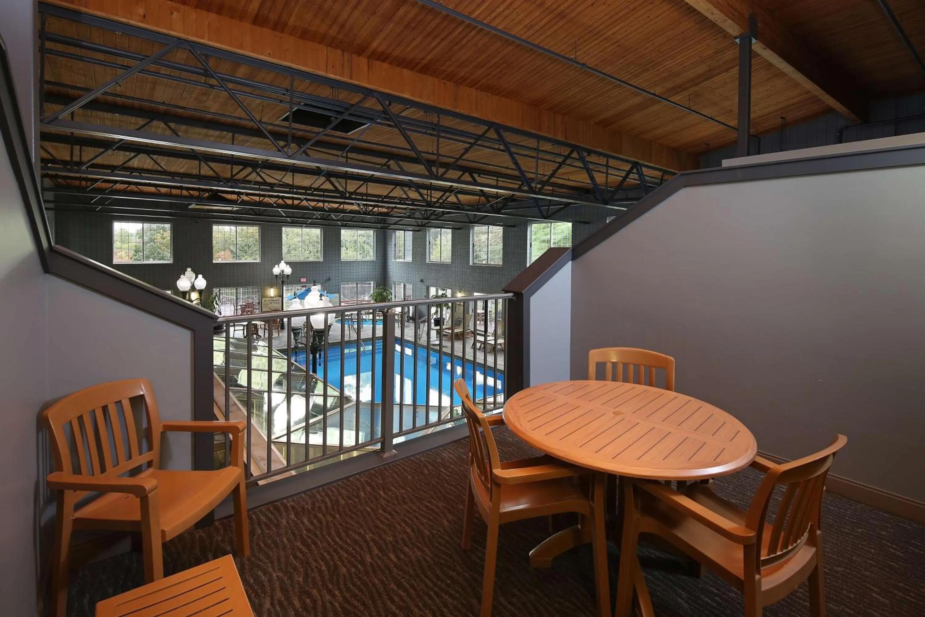 Queen Room with Two Queen Beds with Balcony/Non-Smoking in Hampton Inn Holland