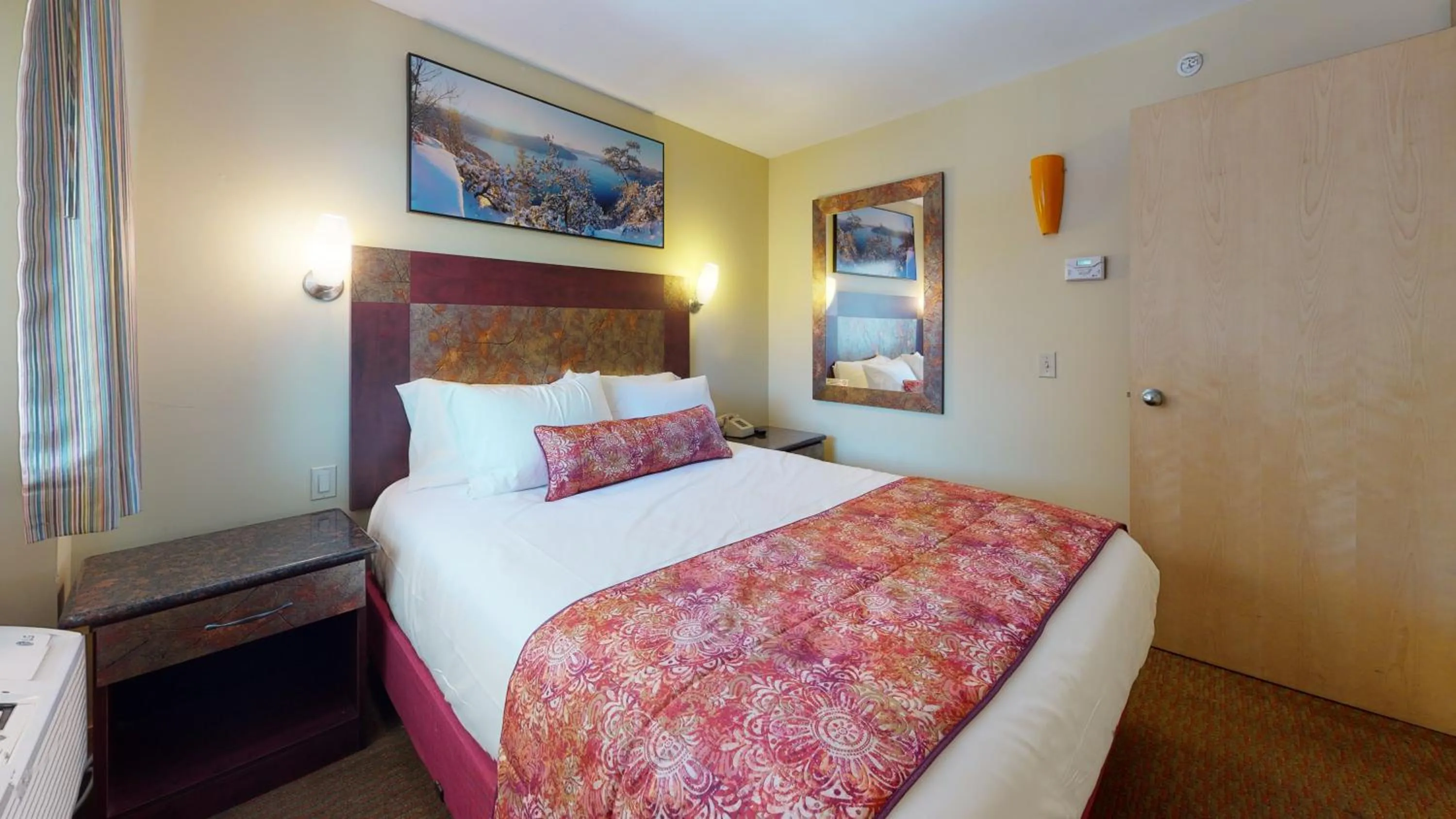 Superior Two-Bedroom Suite - Lake Front in Surfside On The Lake