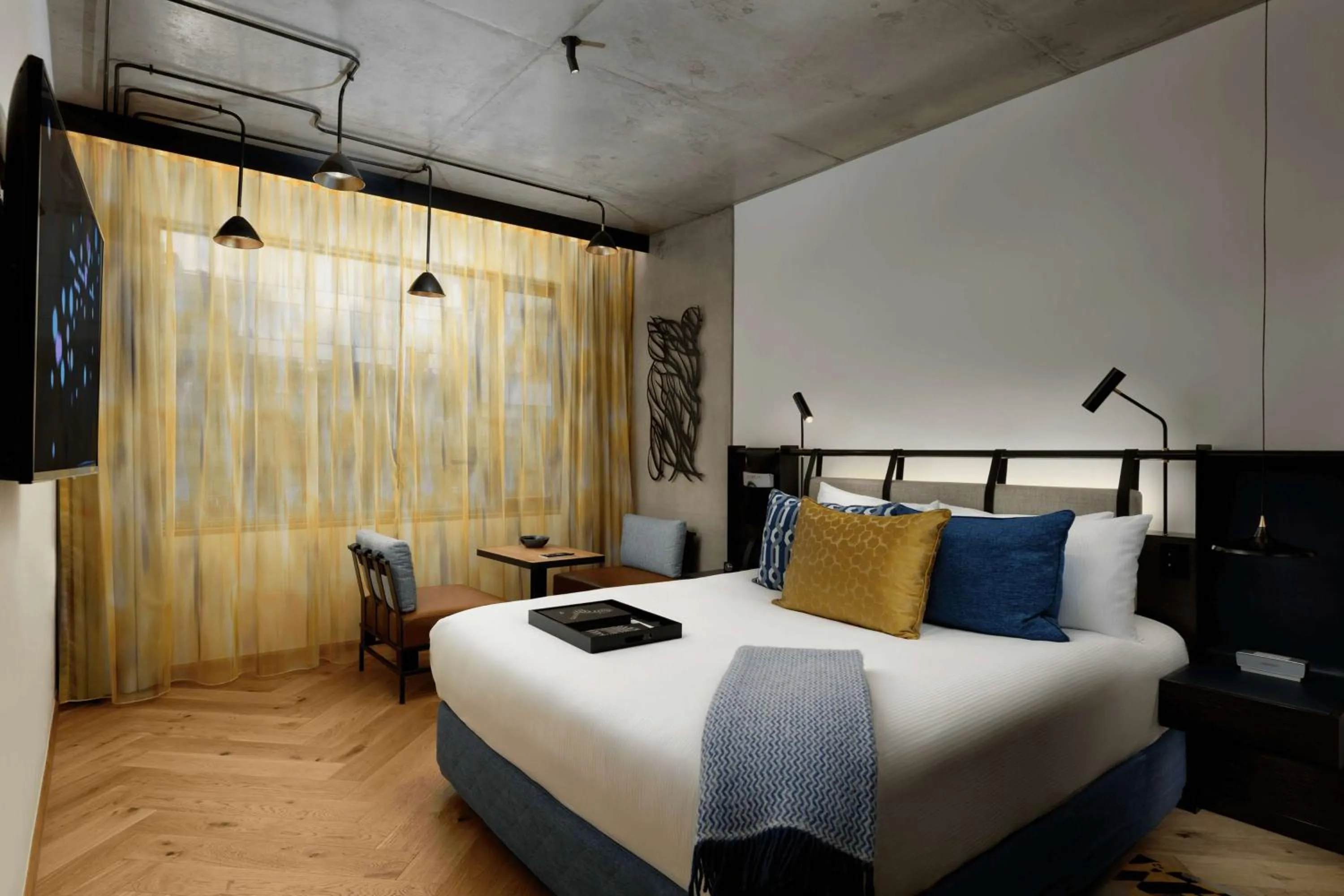 QT Deluxe King Room in QT Melbourne