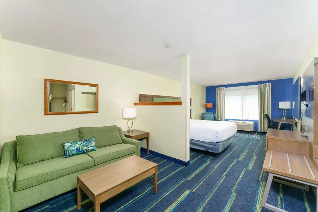 King Suite in Triple Play Resort Hotel & Suites