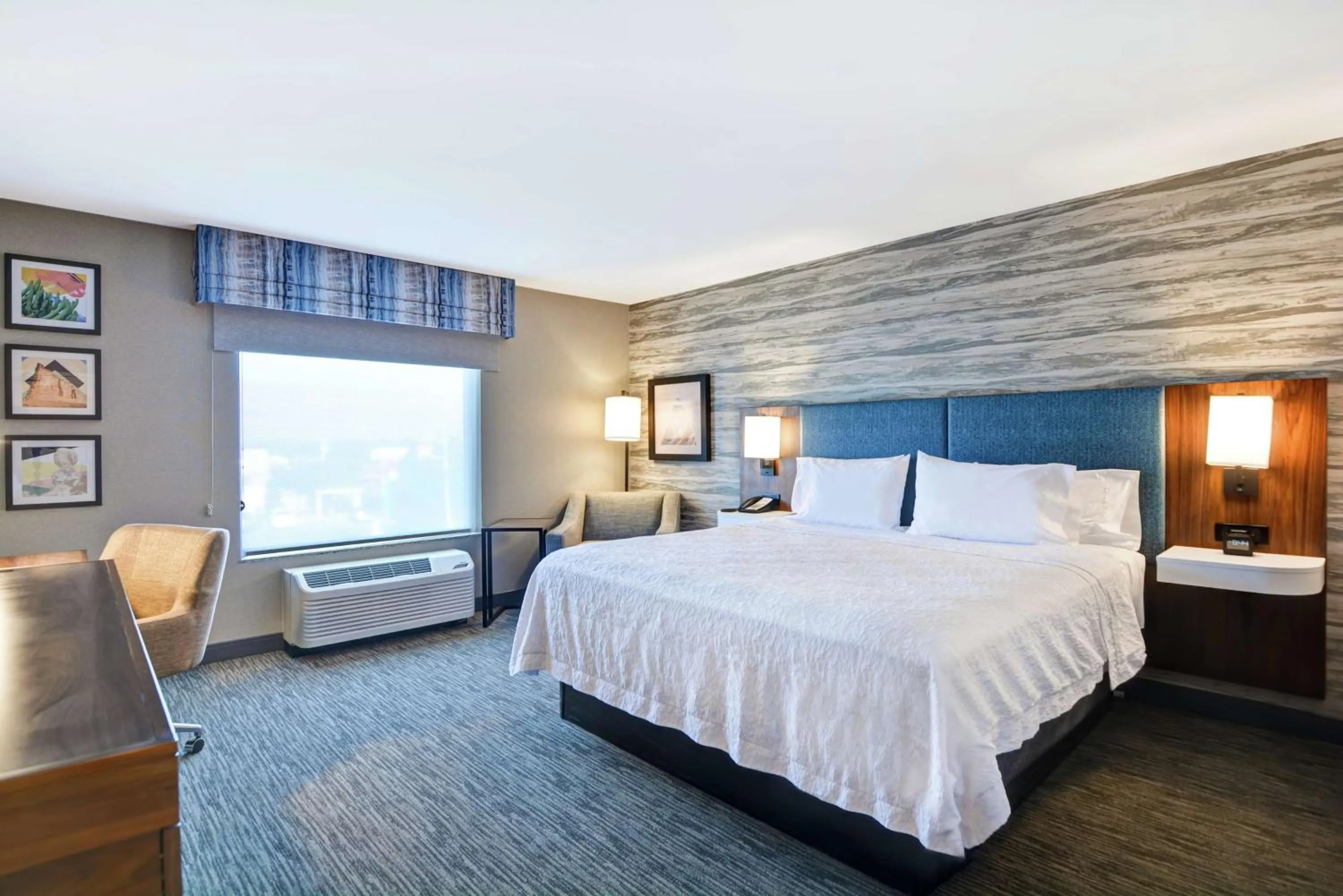 King Room with King Bed - Non-Smoking in Hampton Inn Moab Arches National Park