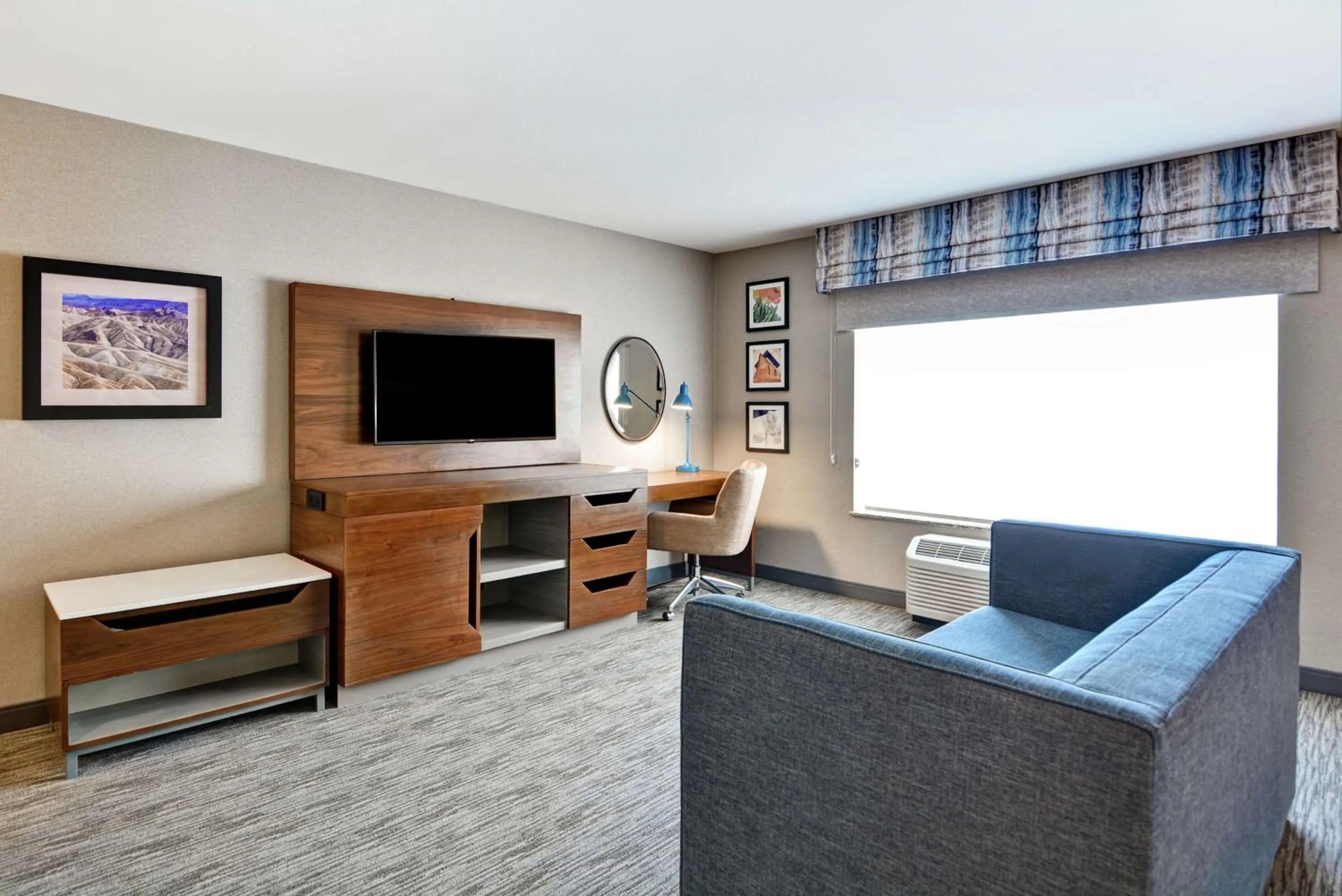 King Studio Suite with Sofa Bed - Non-Smoking in Hampton Inn Moab Arches National Park