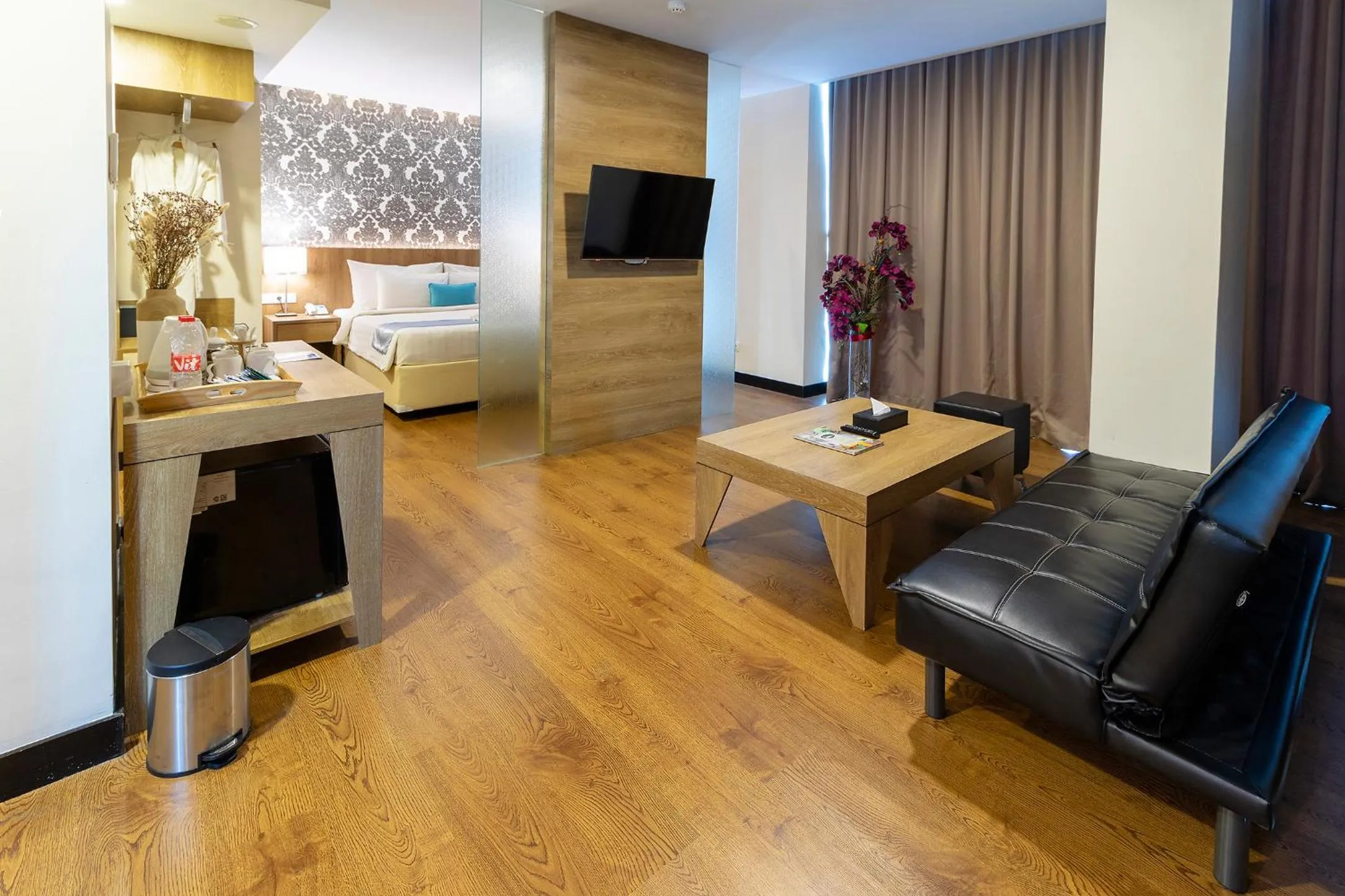 Suite in Odua Weston Jambi