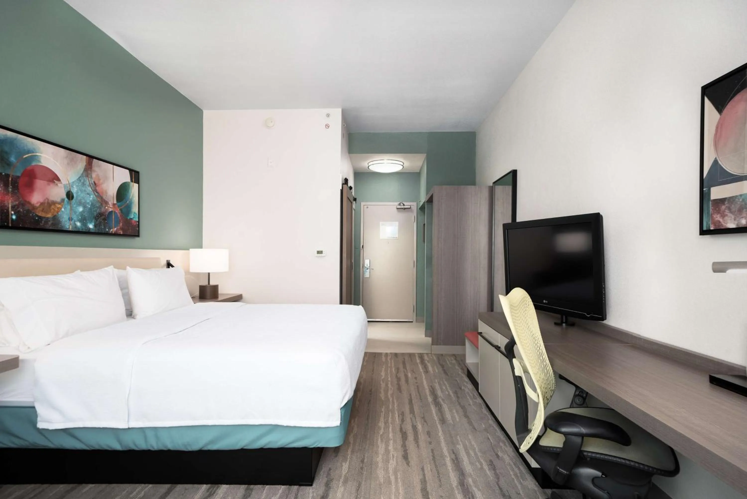 King Room with Tub - Mobility and Hearing Access in Hilton Garden Inn Houston/Clear Lake NASA