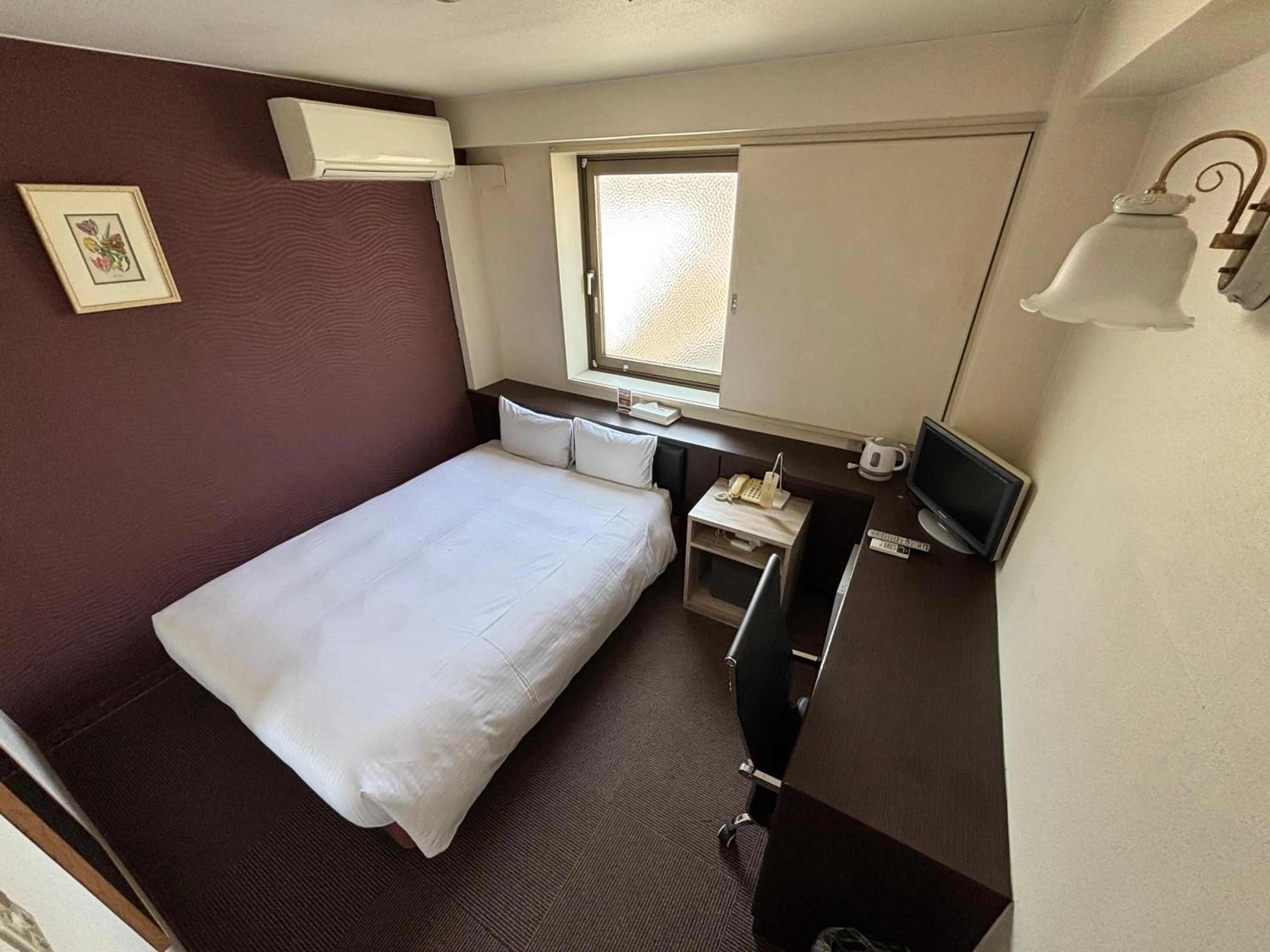 Economy Double Room - Non-Smoking in Hotel Cerezo