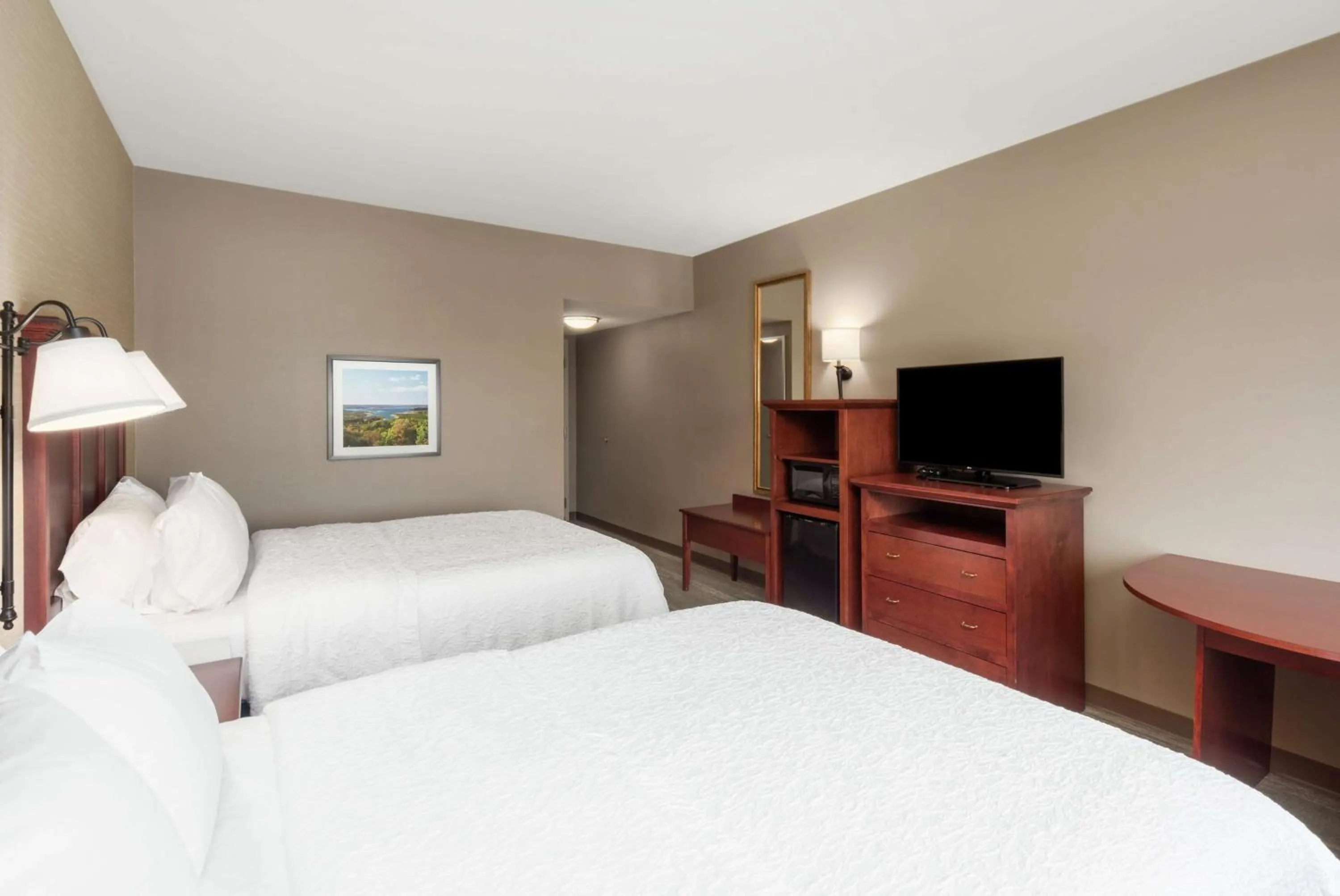 Queen Room with Two Queen Beds - Non-Smoking in Hampton Inn Branson - Branson Hills