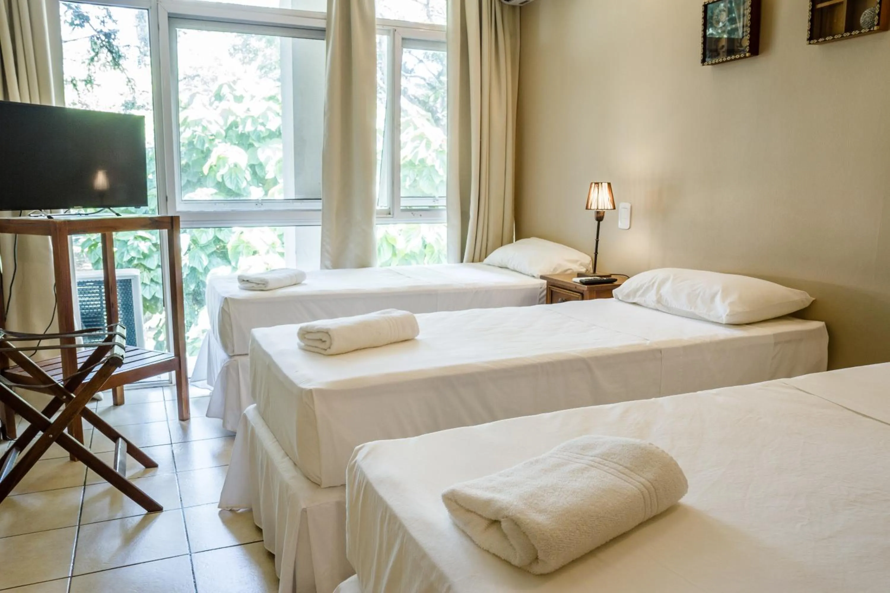 Triple Room in Beer Hotel Iguazú