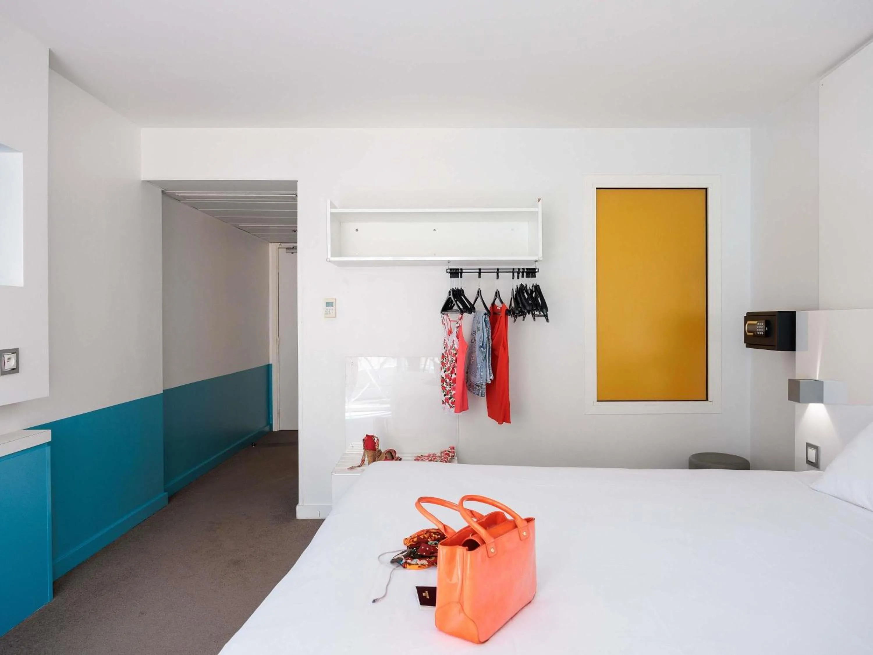 Standard Twin Room with Balcony - single occupancy in Ibis Styles Menton Centre