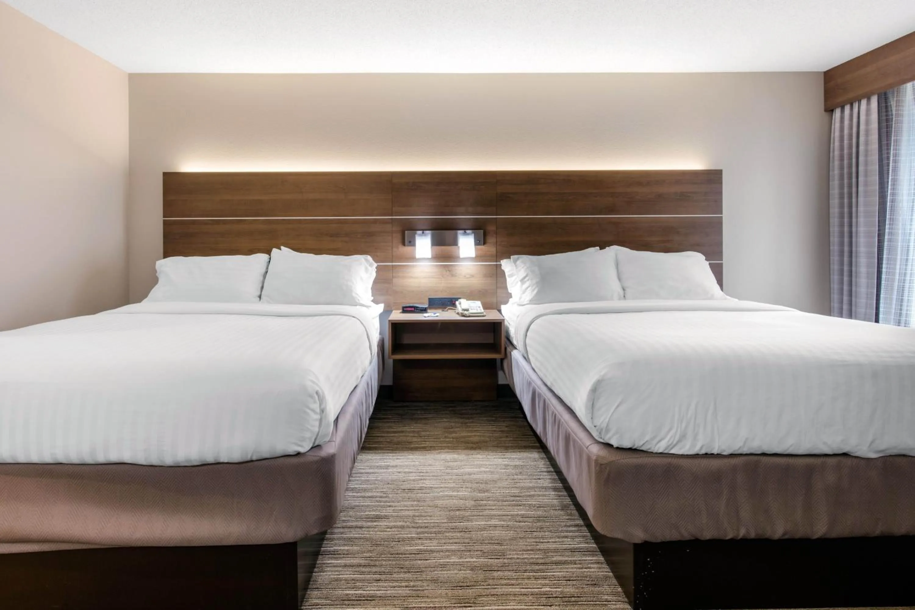 Room with Two Beds - Hearing Accessible - Non-Smoking in Holiday Inn Express Henderson by IHG