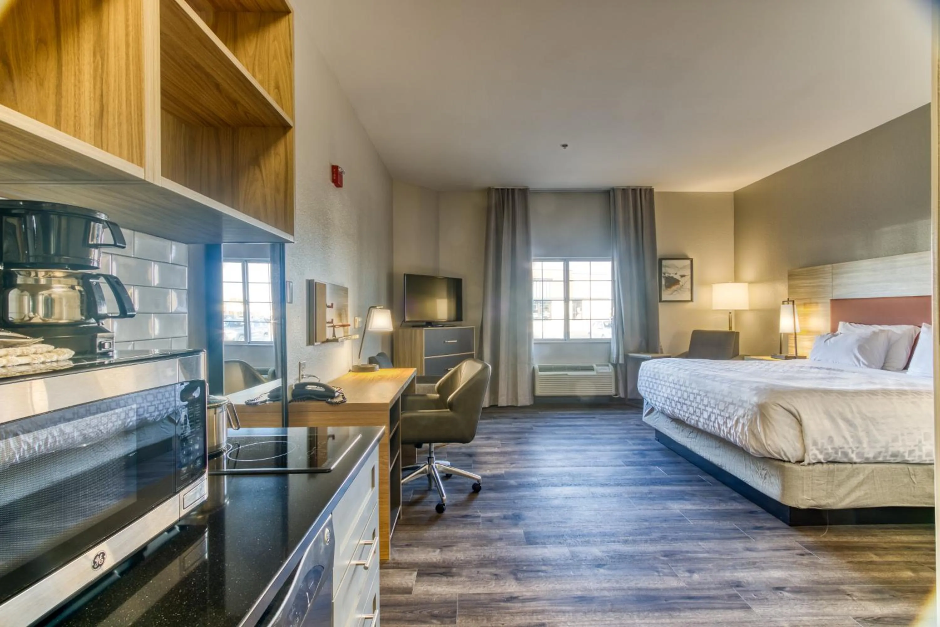 Studio Queen Suite in Candlewood Suites New Bern by IHG