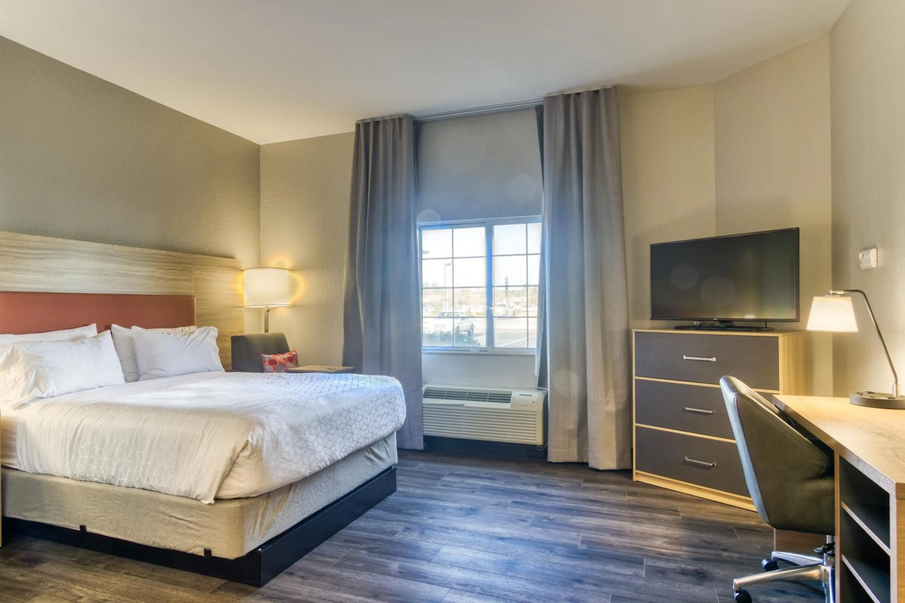 King Suite - Non-Smoking in Candlewood Suites New Bern by IHG