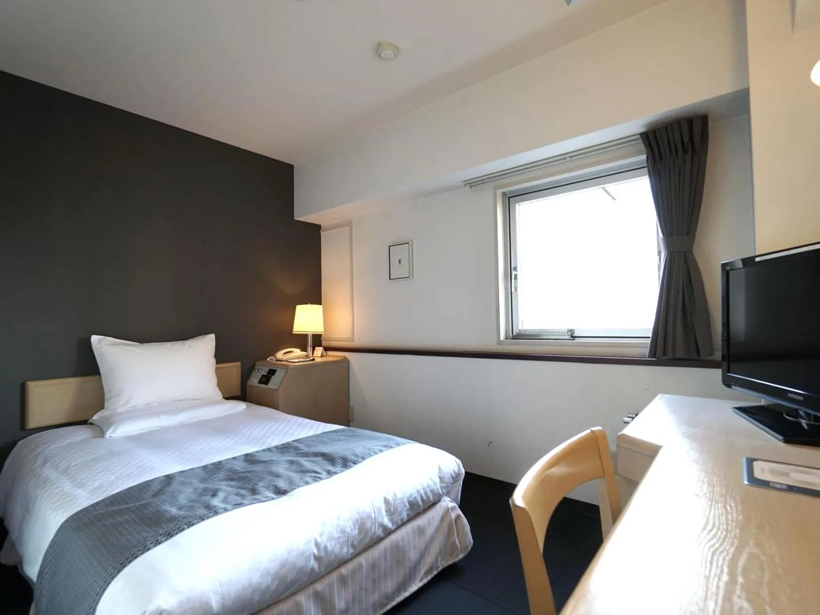 Superior Single Room - Smoking in Hotel The Centre Utsunomiya