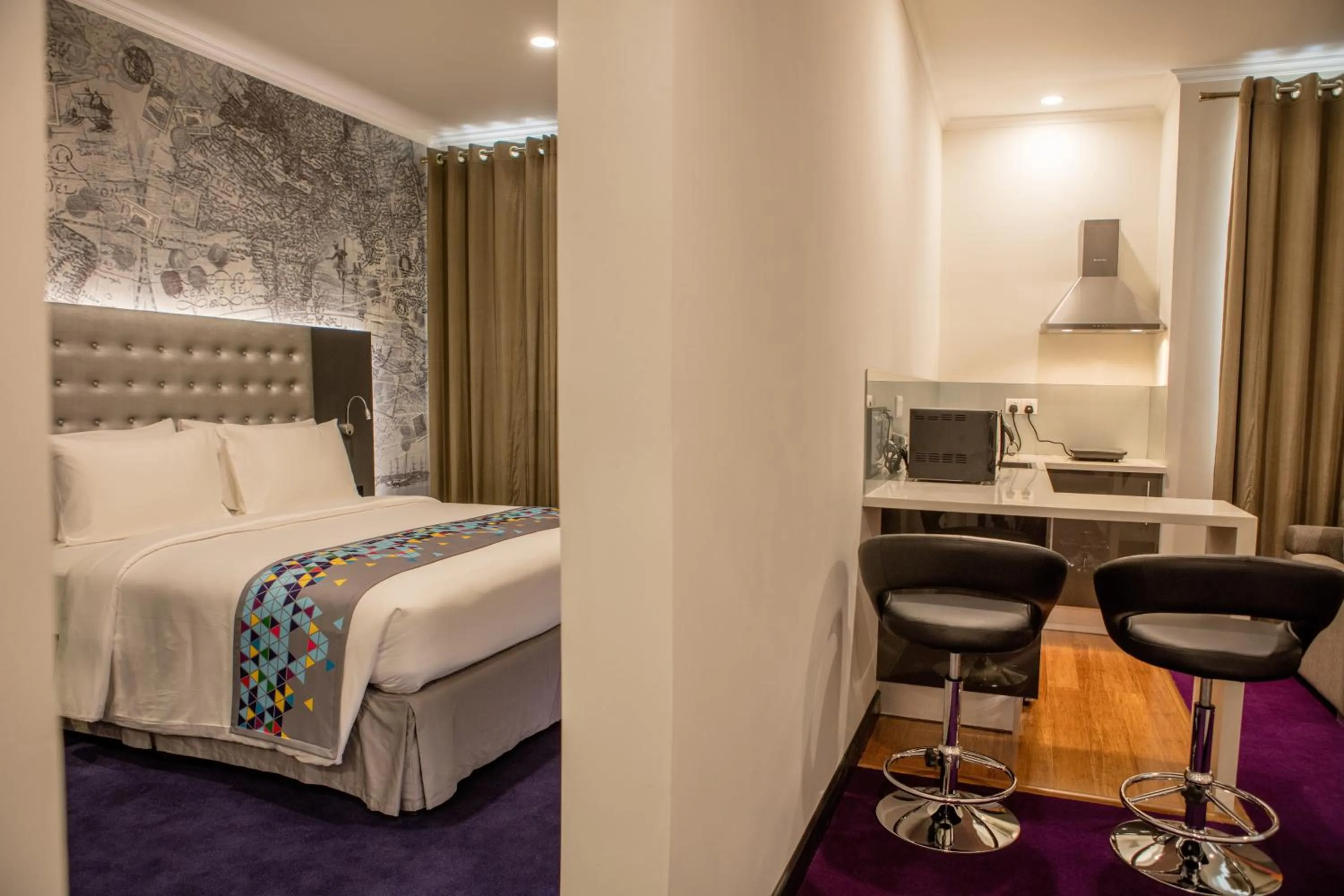 Superior Suite with 15% Discount Voucher from One World Duty Free - single occupancy - Port City Colombo and 20% off on Laundry Services in Fairway Colombo - Sri Lanka's First Hotel With Robot Technology