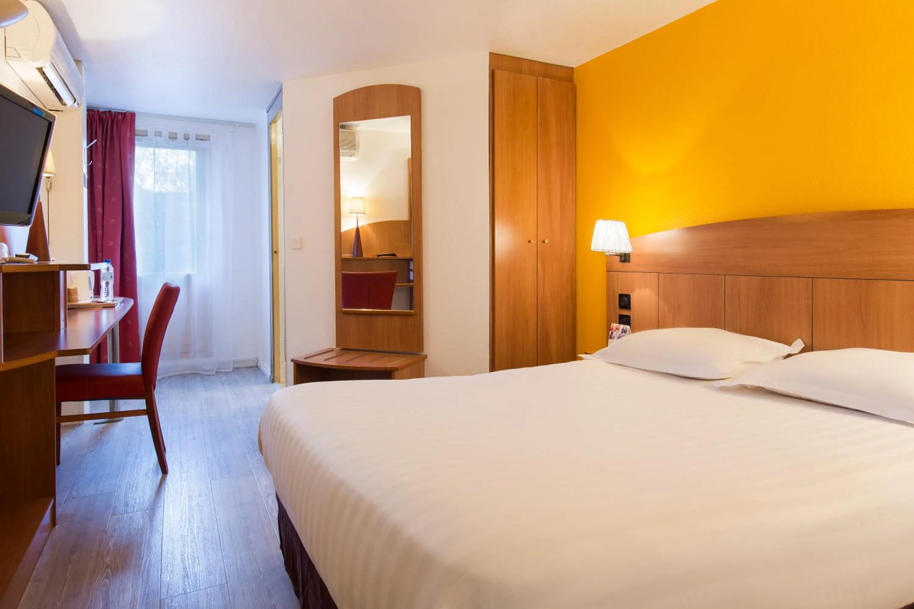 Double Room in Comfort Hotel Grenoble Meylan