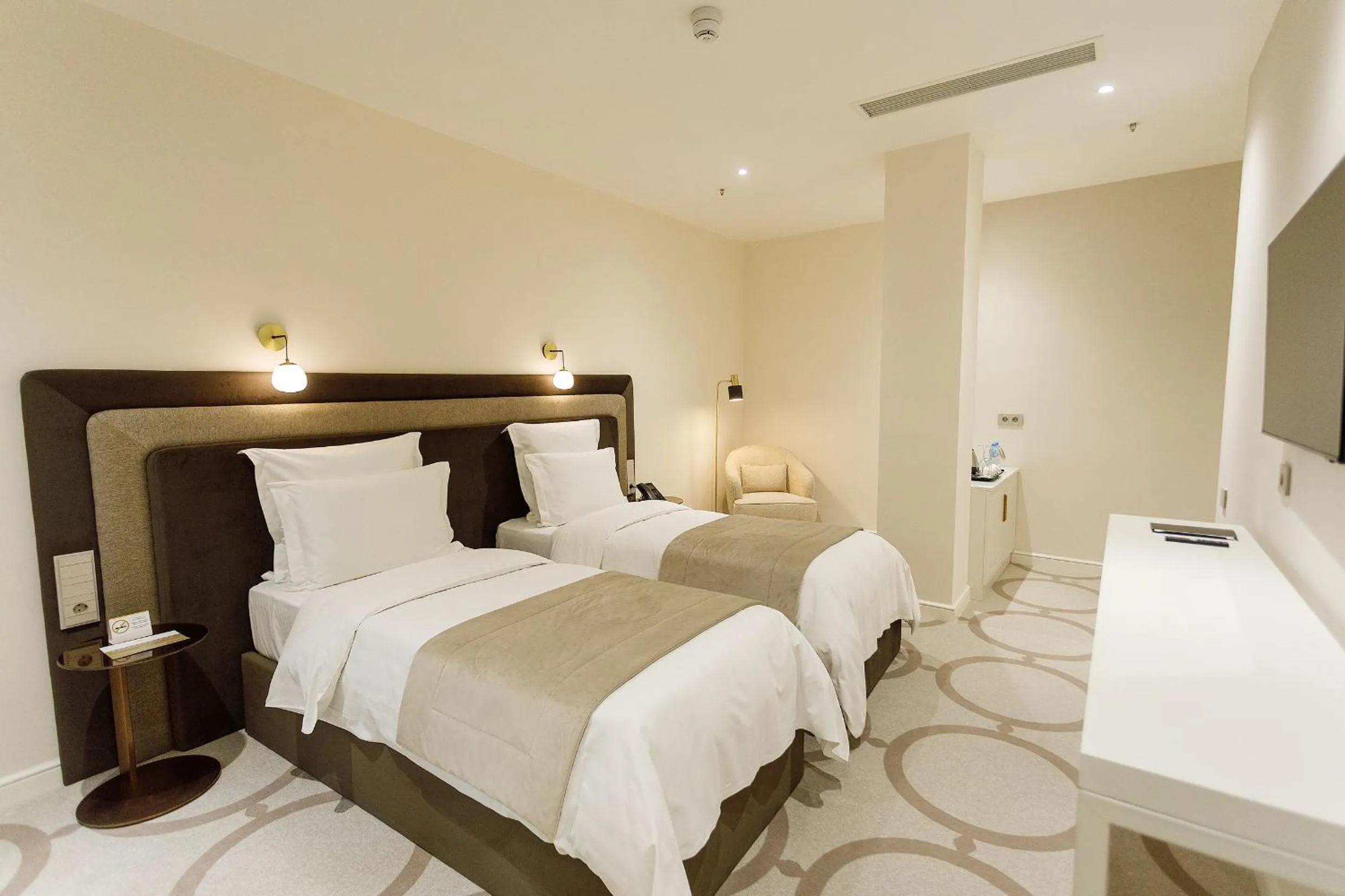 Classic Twin  in Ambassadori Tbilisi Hotel