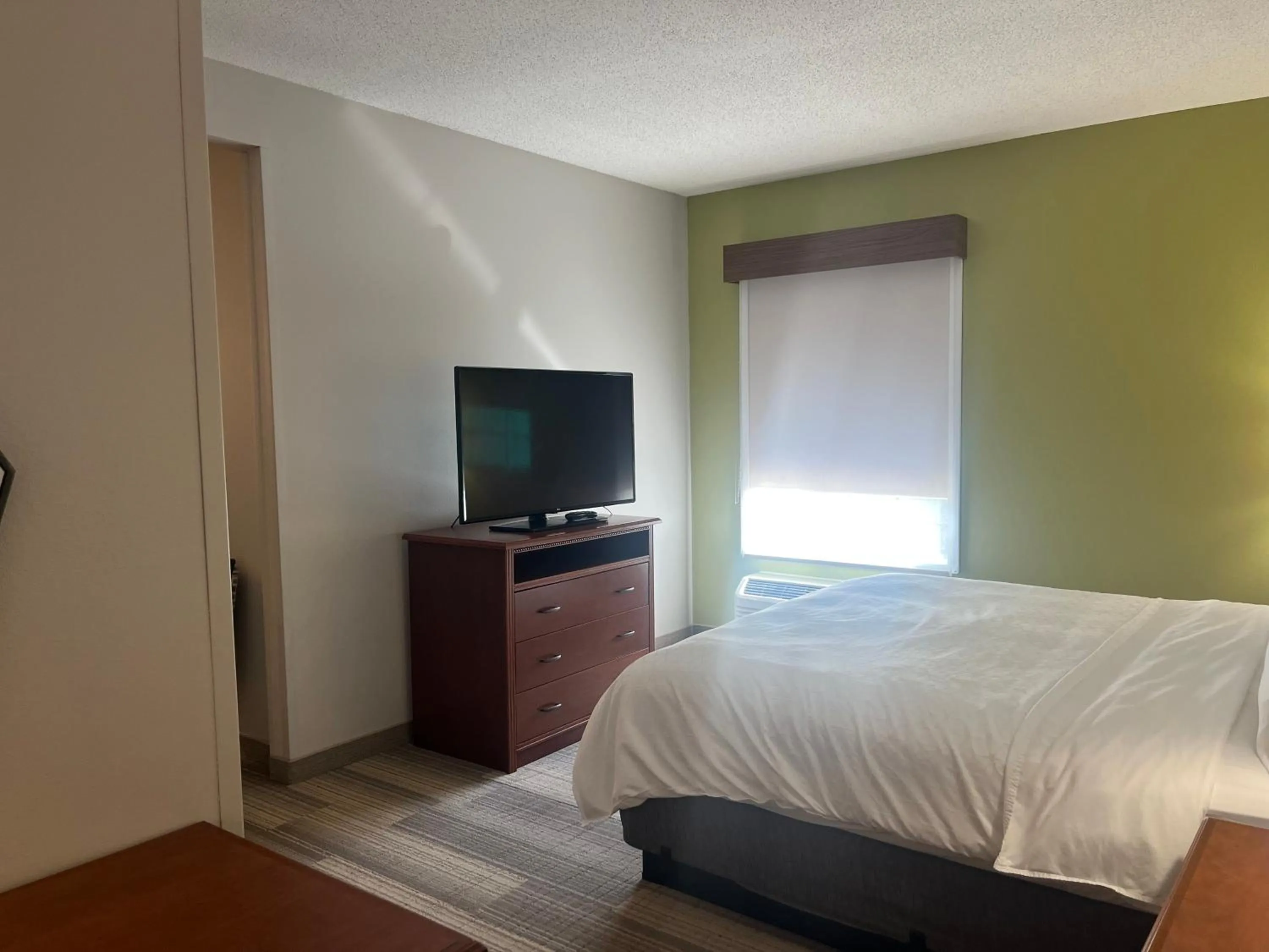 Executive King Suite in Holiday Inn Express Hotel & Suites Sioux Falls At Empire Mall by IHG
