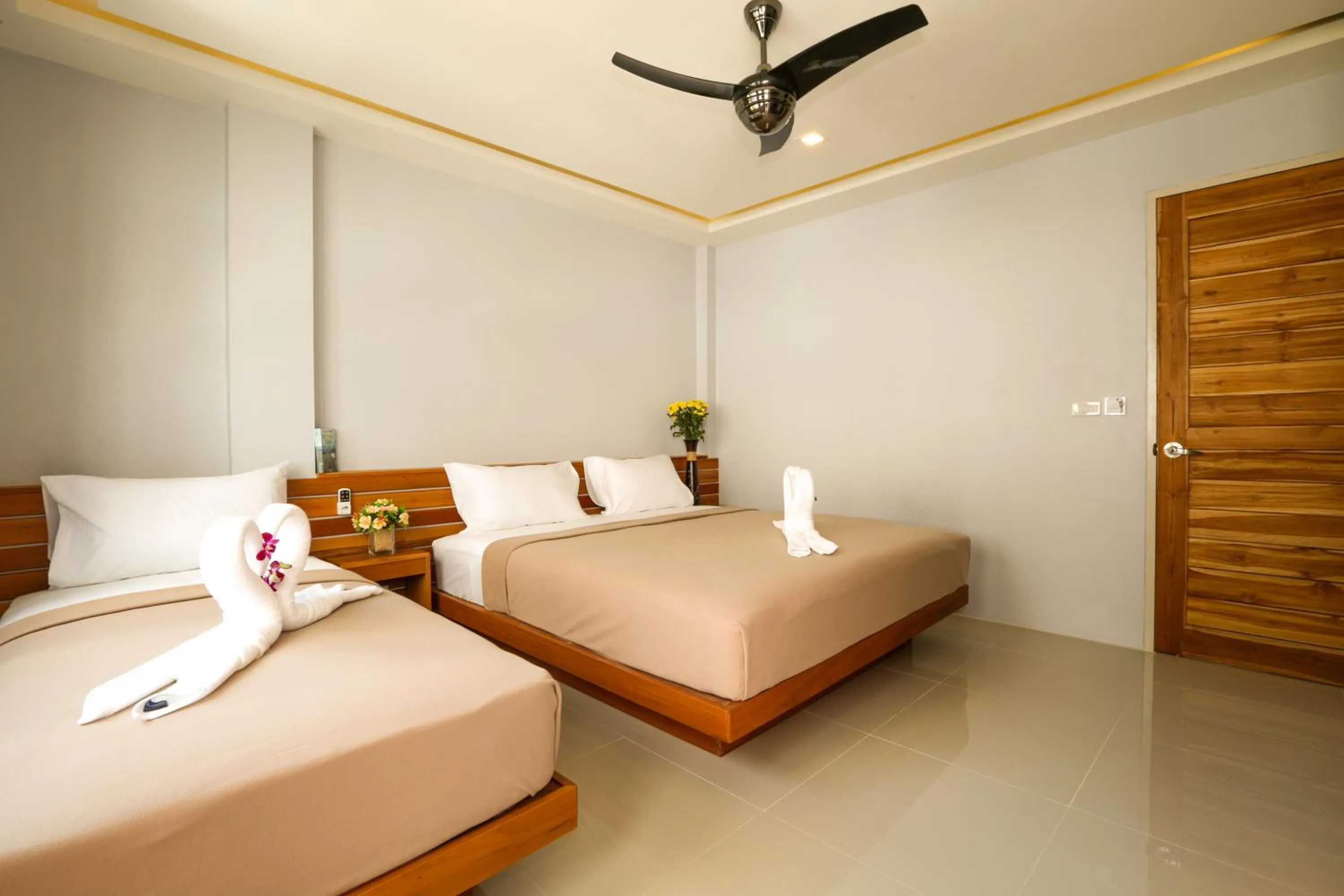 Standard Twin Room with Air Conditioning in Living Chilled Koh Tao
