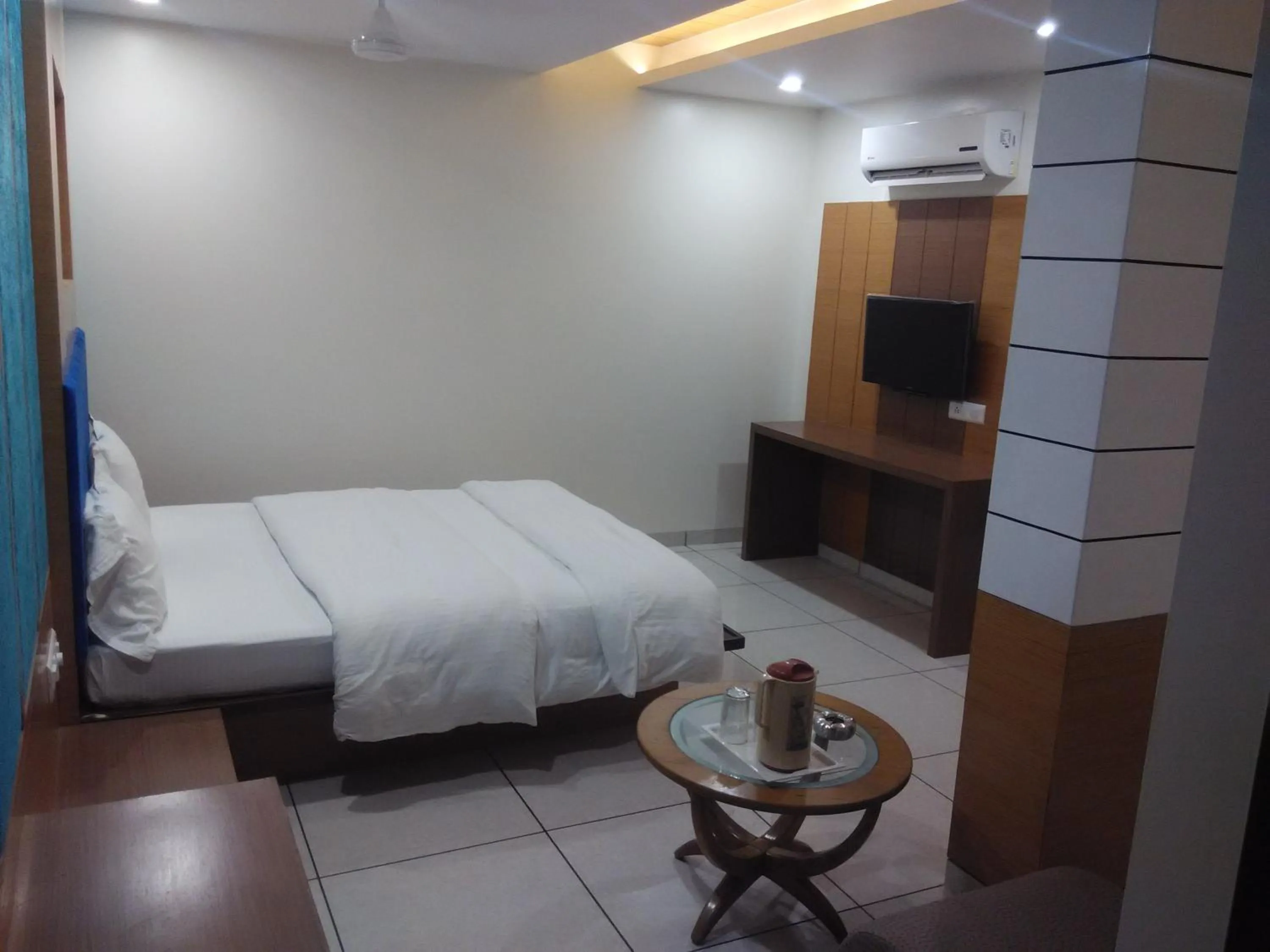 Deluxe Double or Twin Room in Hotel Apex Inn