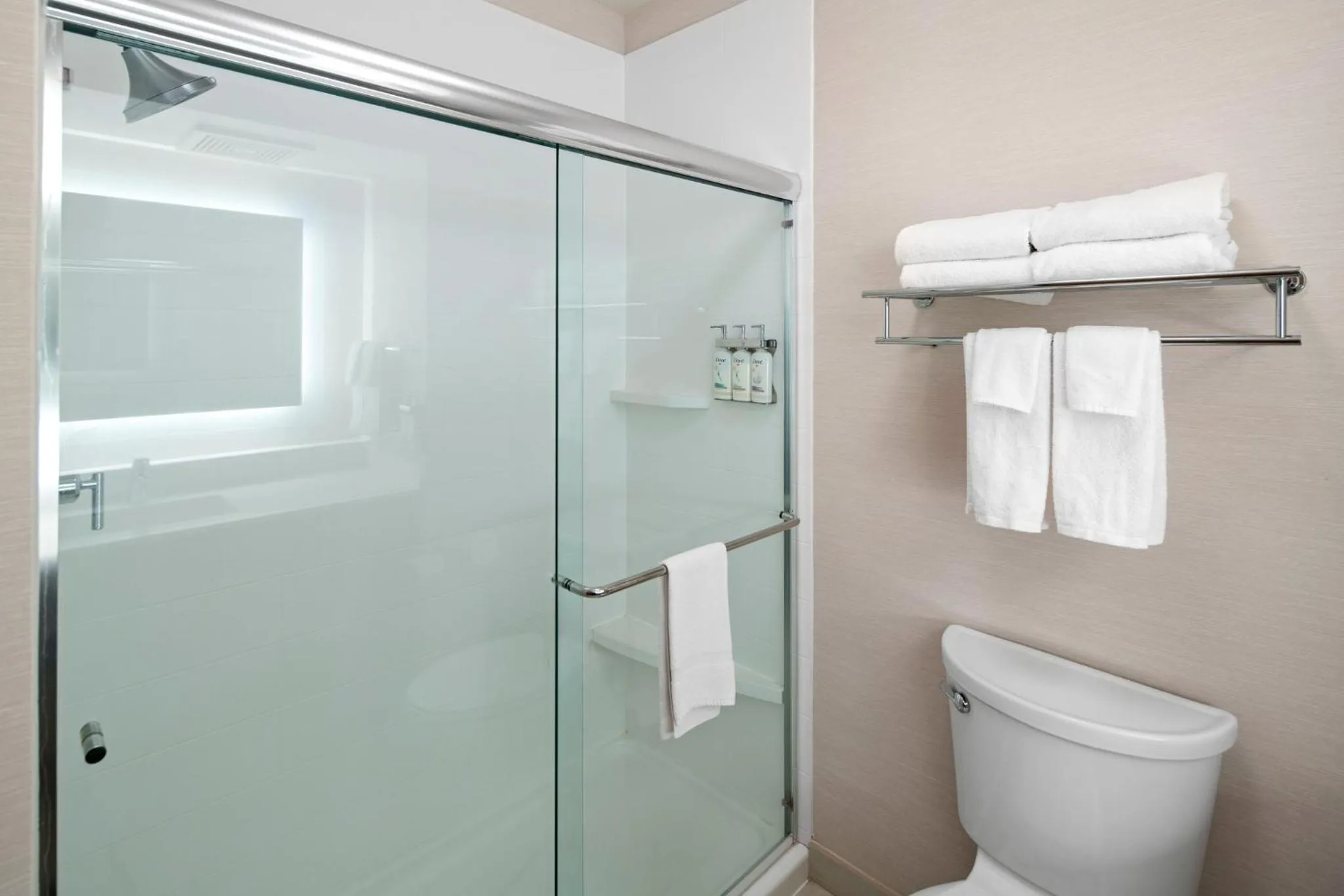 Standard King Room in Holiday Inn Express Hotel & Suites Coeur D'Alene I-90 Exit 11 by IHG