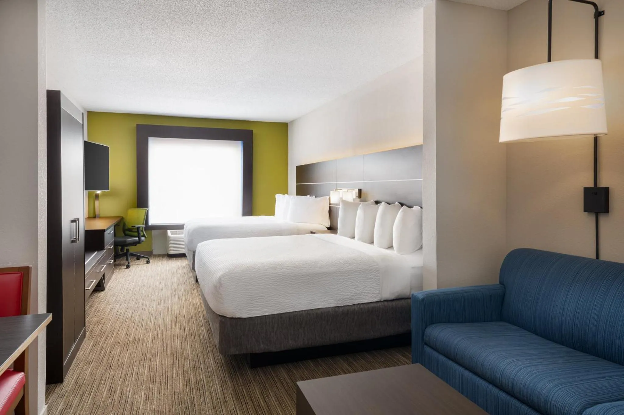 Queen Suite with Two Queen Beds and Sofa Bed in Holiday Inn Express & Suites Spring Hill by IHG