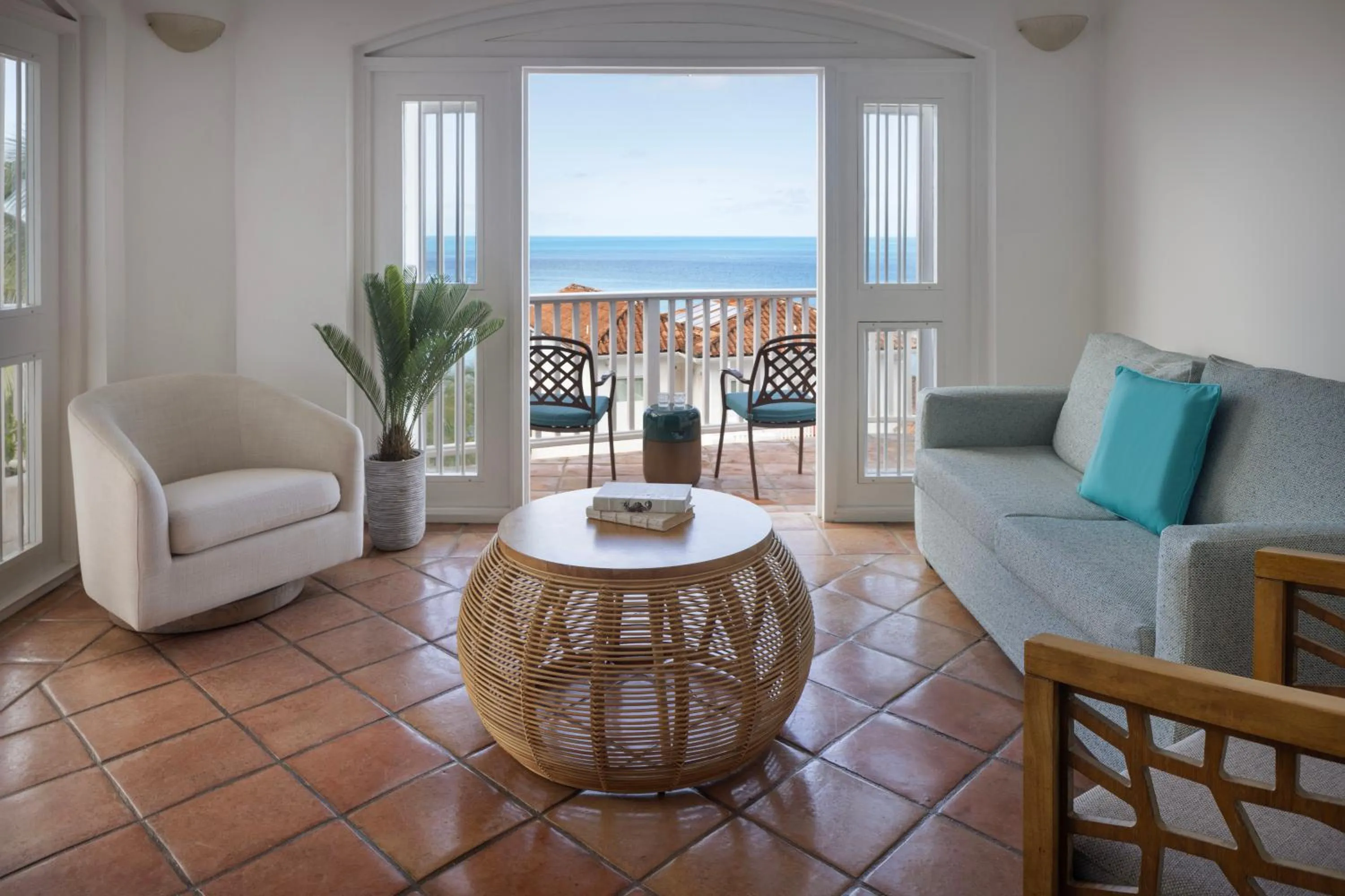 Ocean View 4-Bedroom Premium Villa in Windjammer Landing Resort and Residences