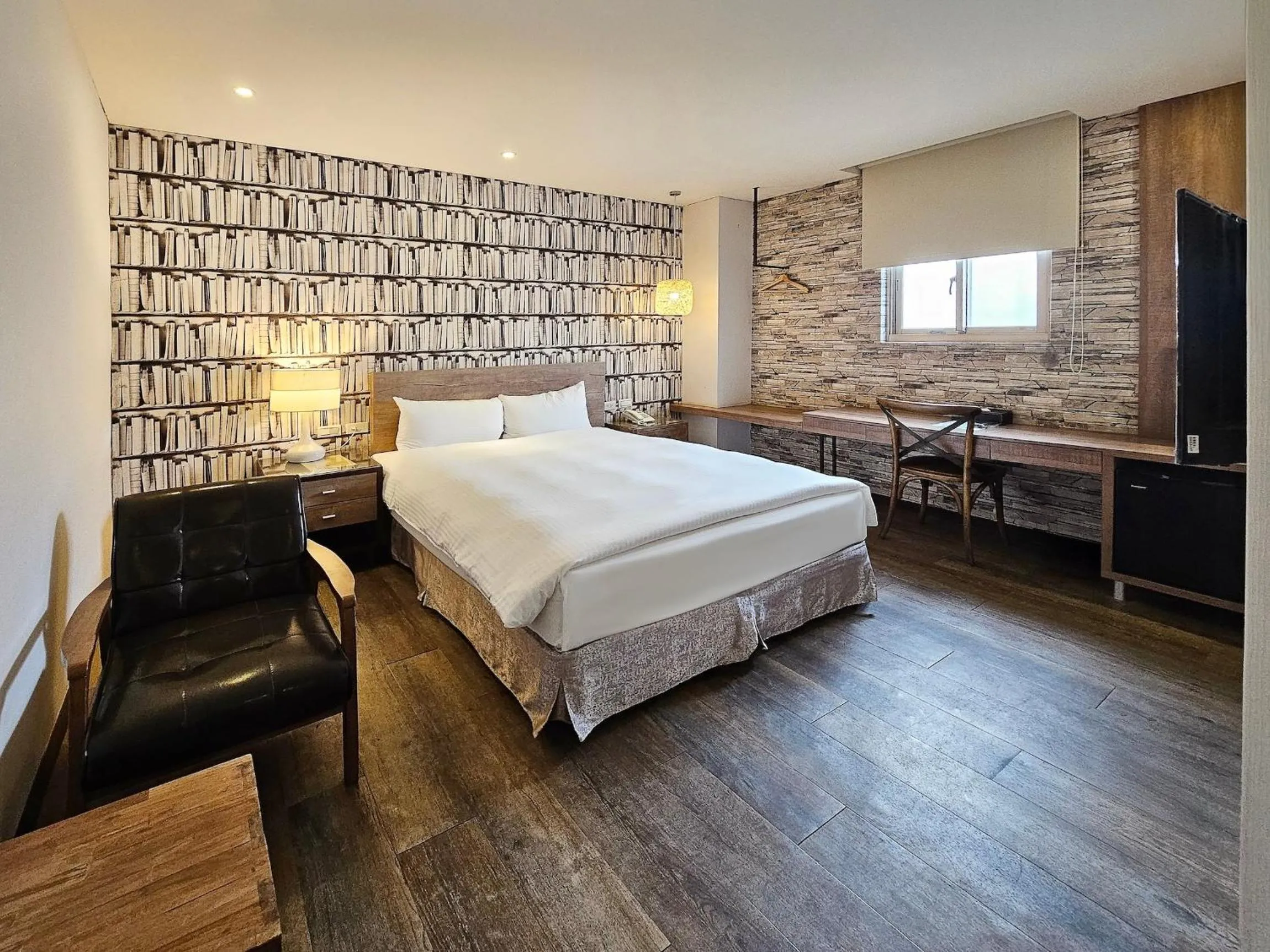 Deluxe Double Room with Bath - single occupancy in Herb Art Hotel