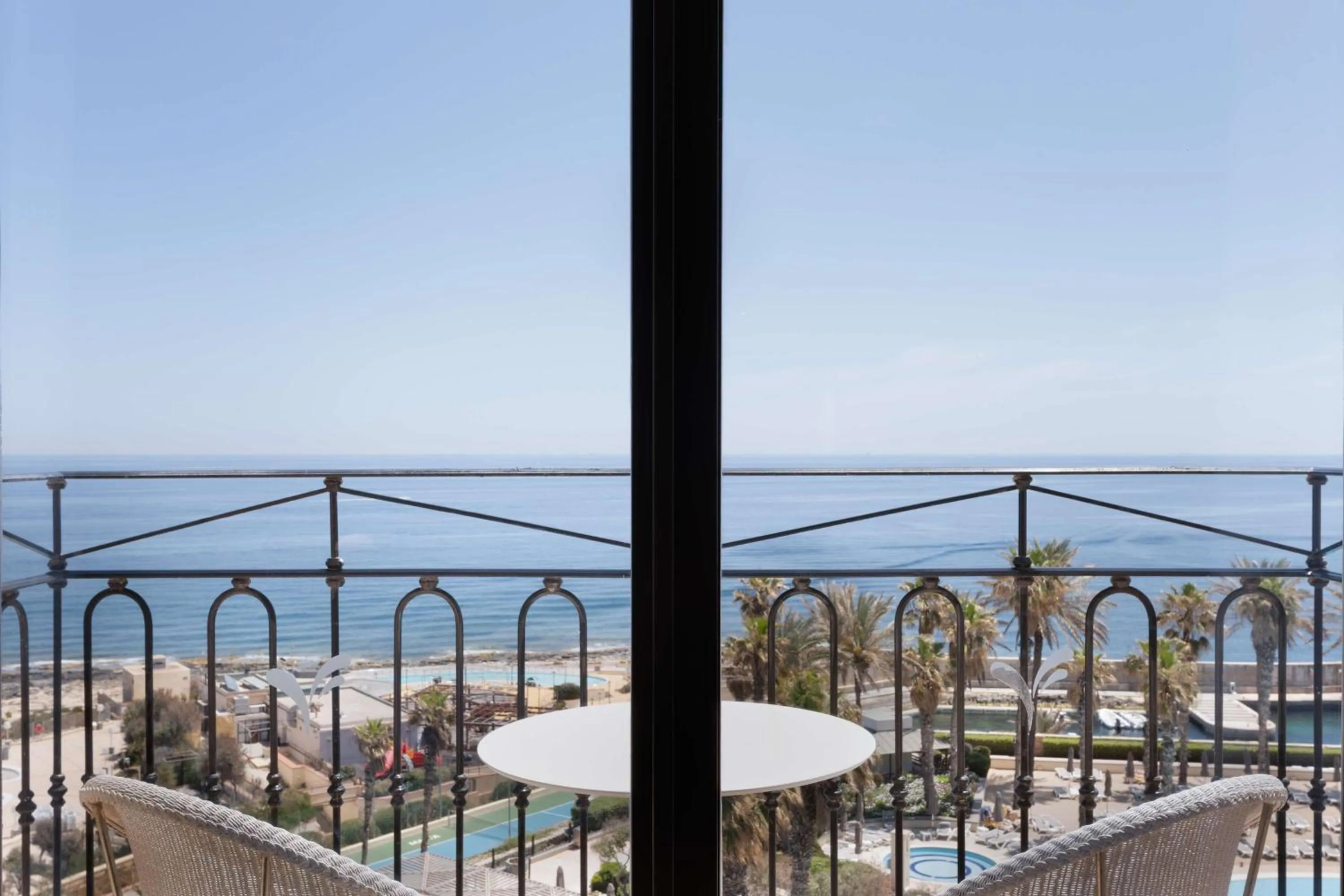Executive King Room with Sea View in Hilton Malta